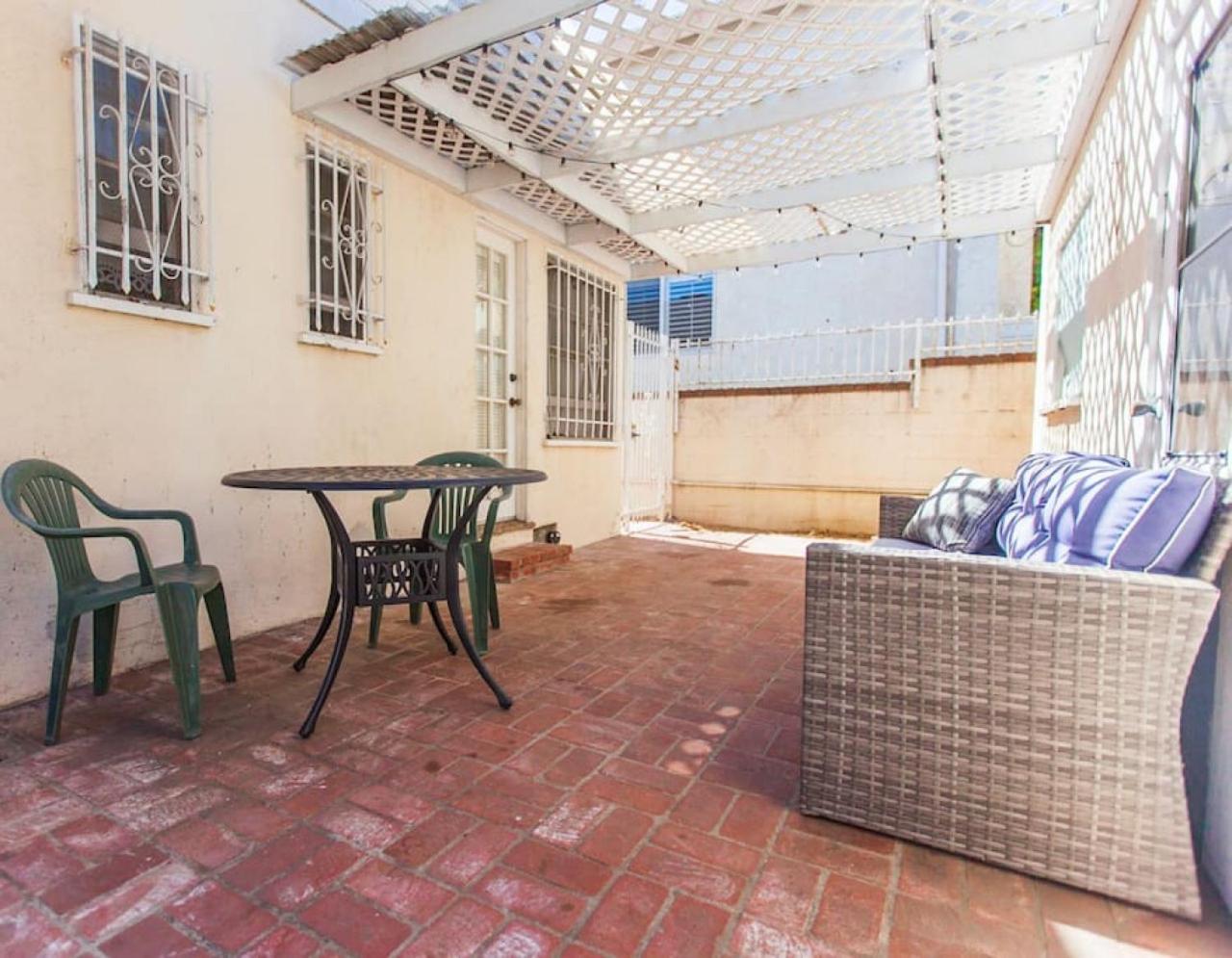 Spacious 2 Bedroom unit With Fireplace F