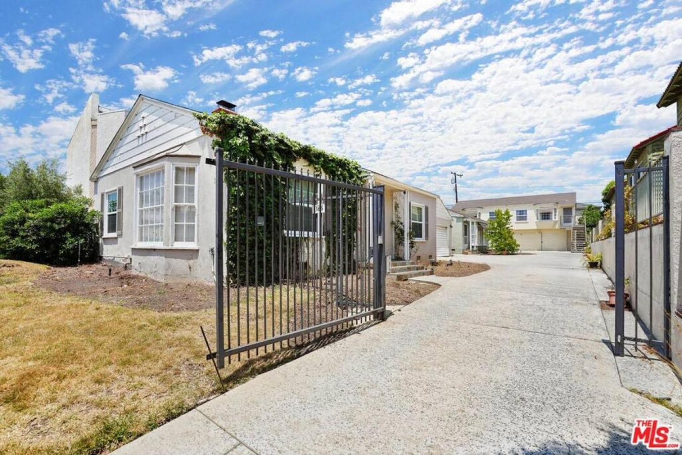 Lovely Studio Apartment located in Santa Monica A