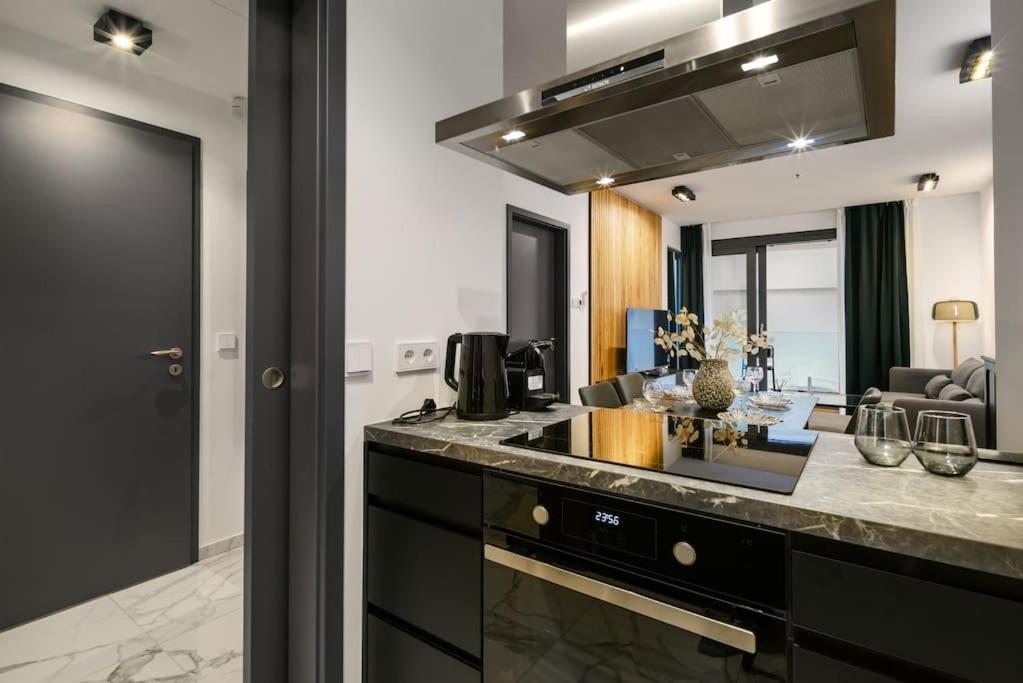 3Emerald Residence -FreeGym Sauna Home view 4