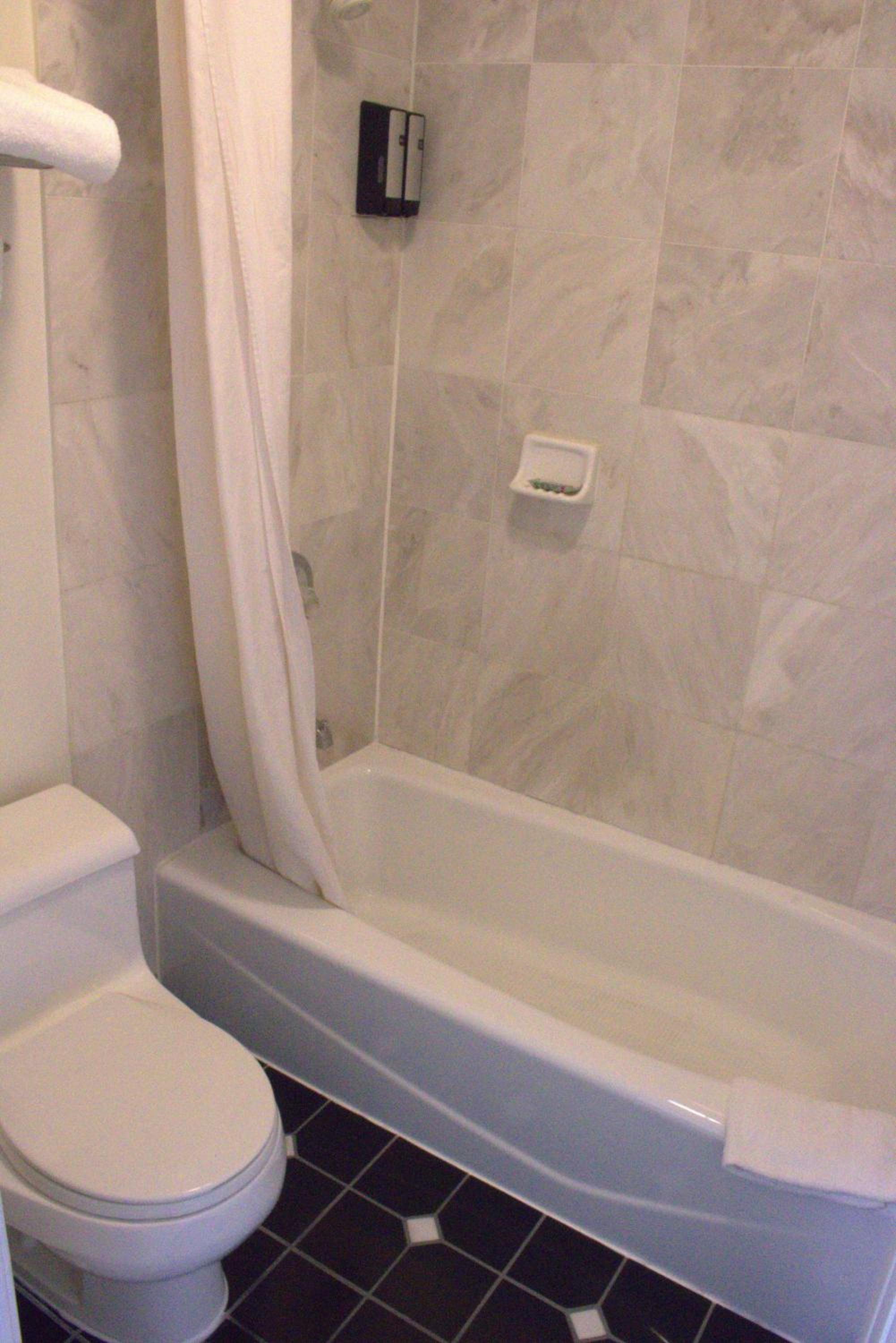 San Jose Vacations - Discovery Inn - Property Image 3