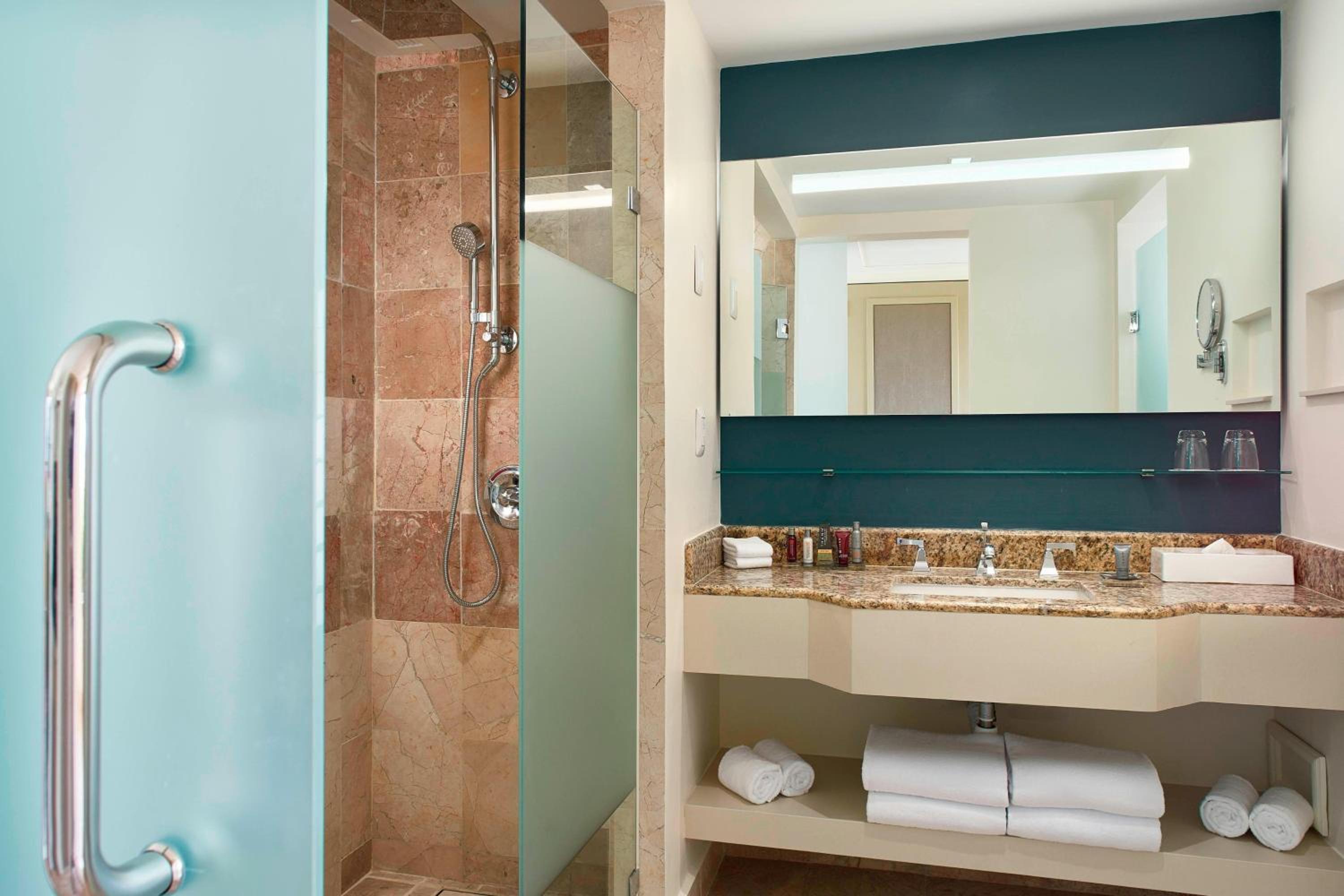 Puerto Vallarta Vacations - Marriott Puerto Vallarta Resort  Spa - Property Image 17