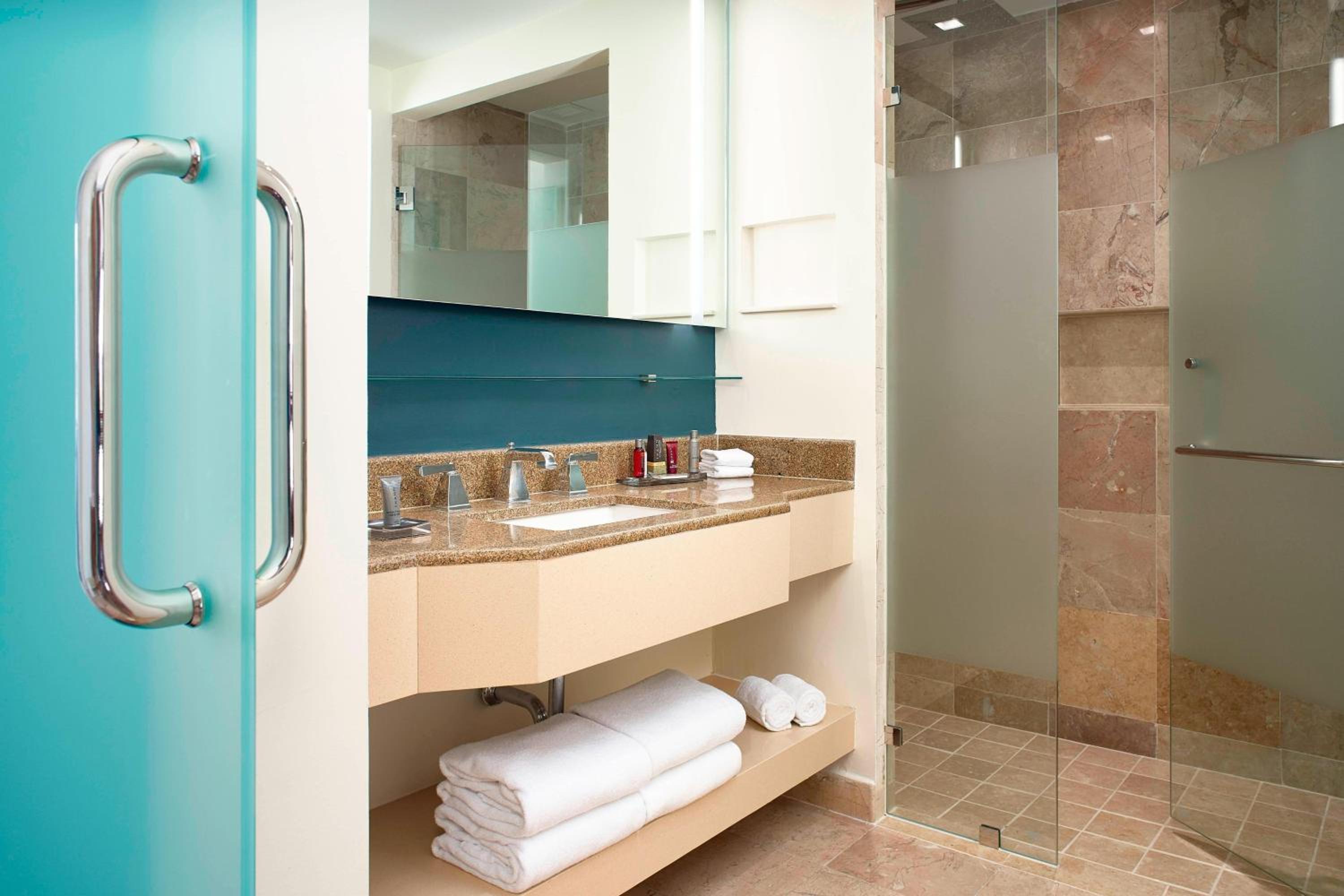 Puerto Vallarta Vacations - Marriott Puerto Vallarta Resort  Spa - Property Image 18