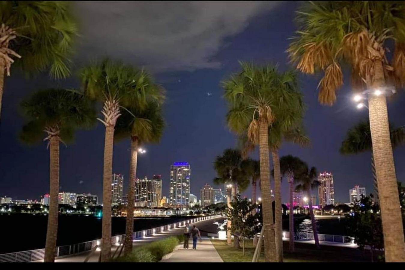 The Hipster Studio in DTSP - Property Image 11