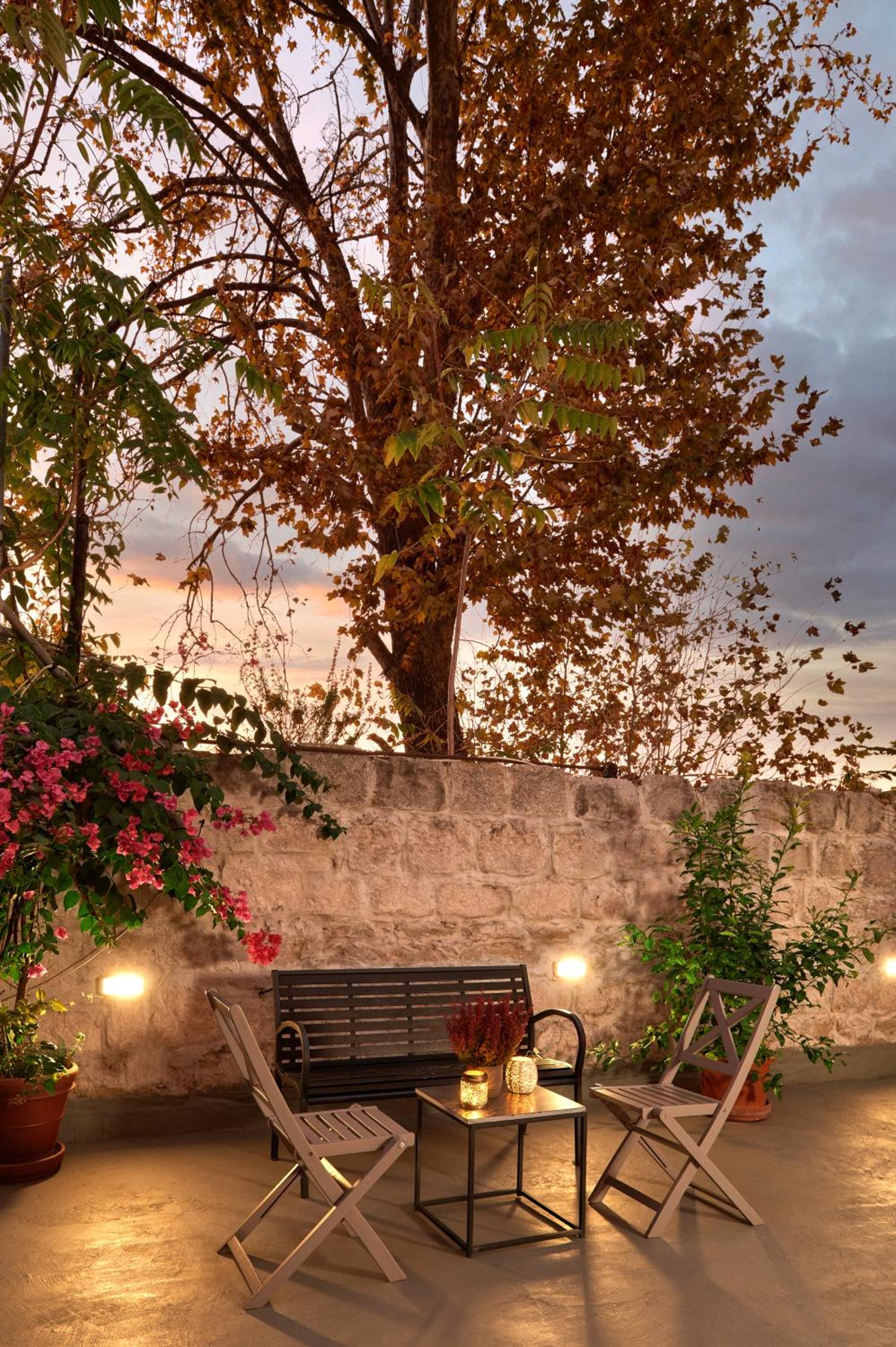 Lanterna Rooms