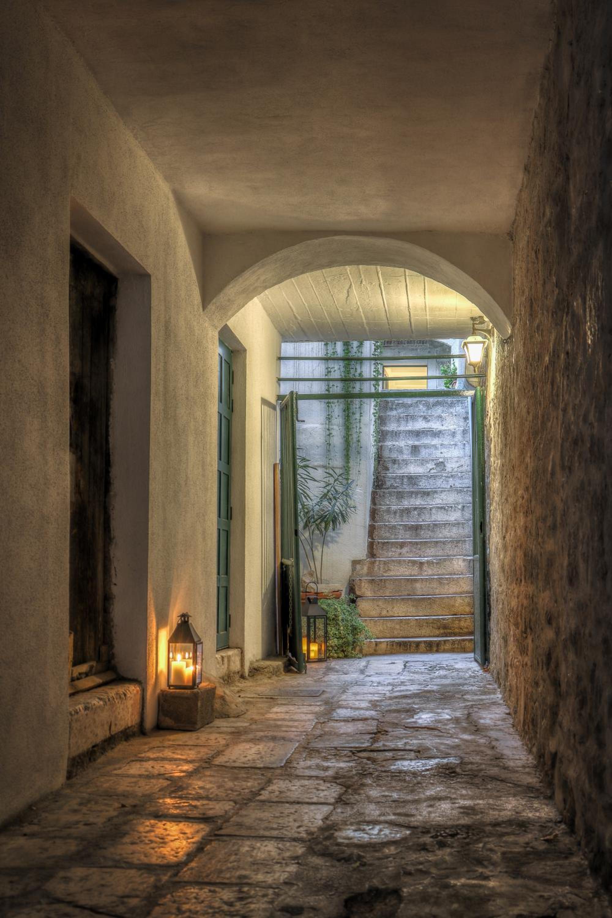 Lanterna Rooms