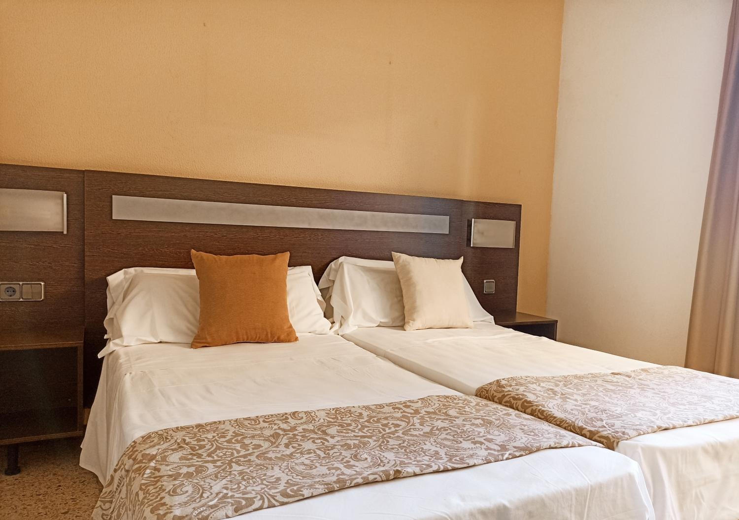 Hostal Santa Ana