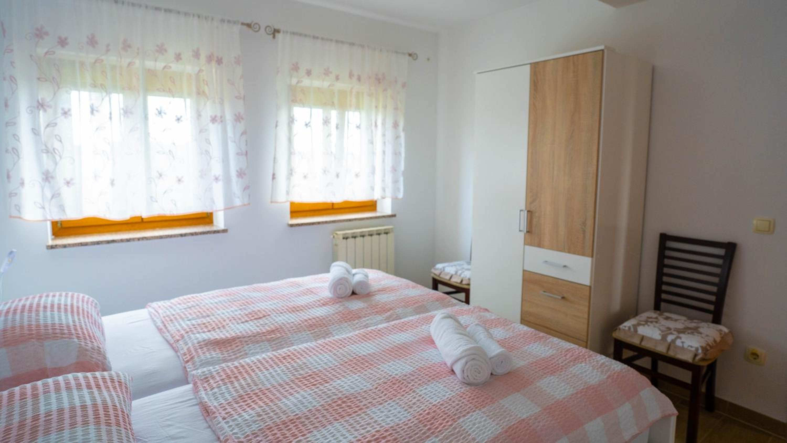 Apartma Tri oljke view 3