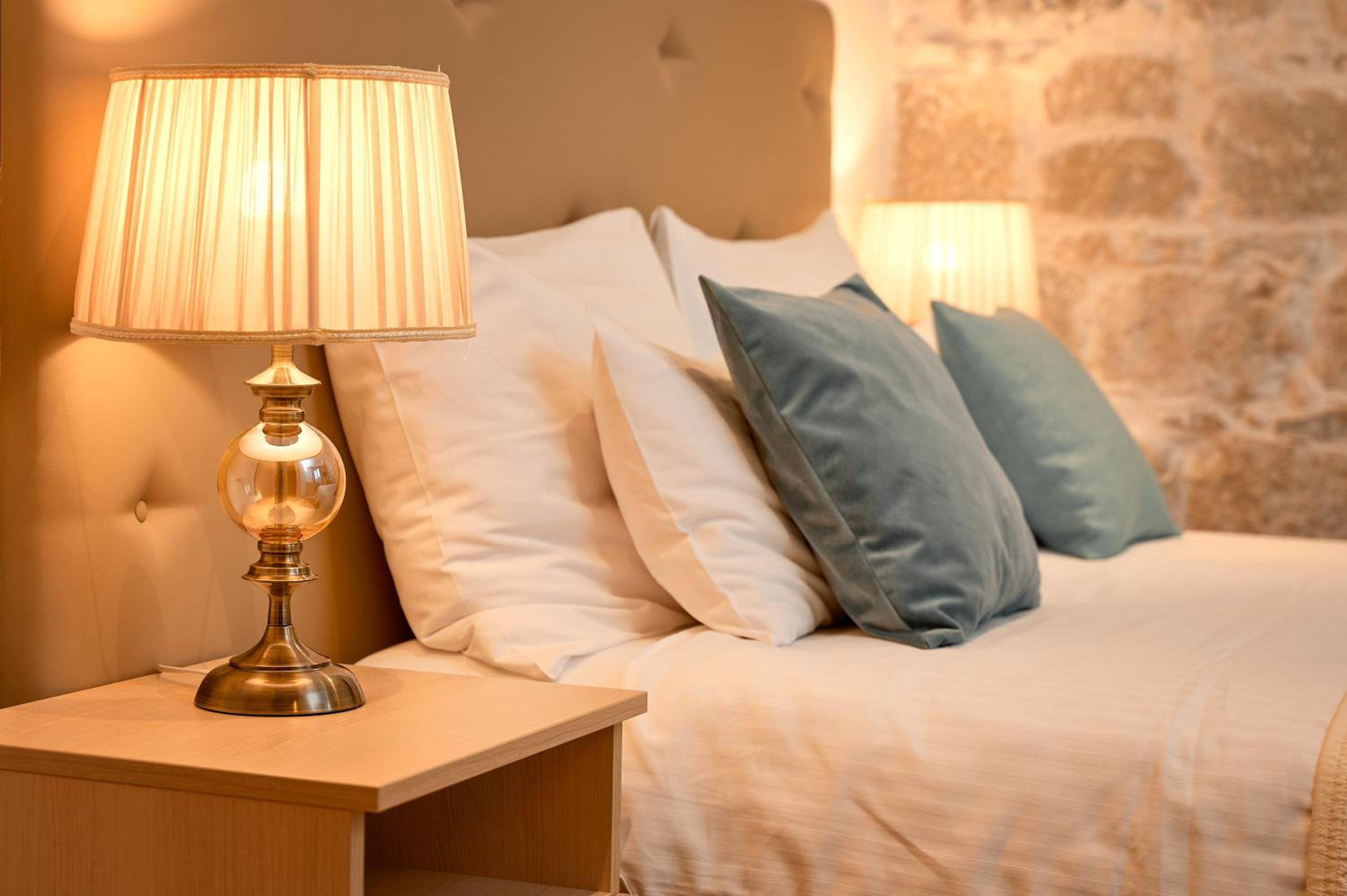 Lanterna Rooms