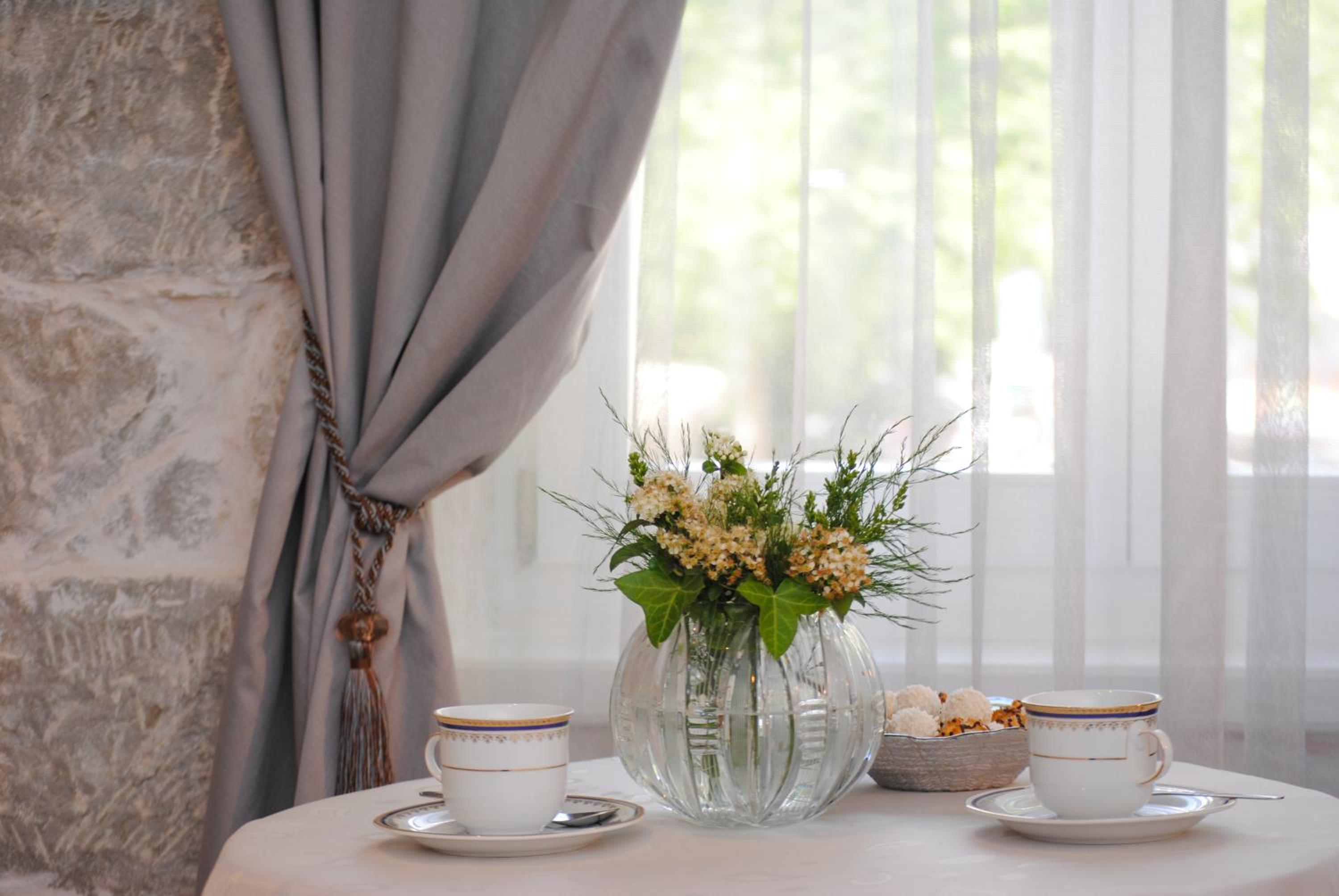 Lanterna Rooms