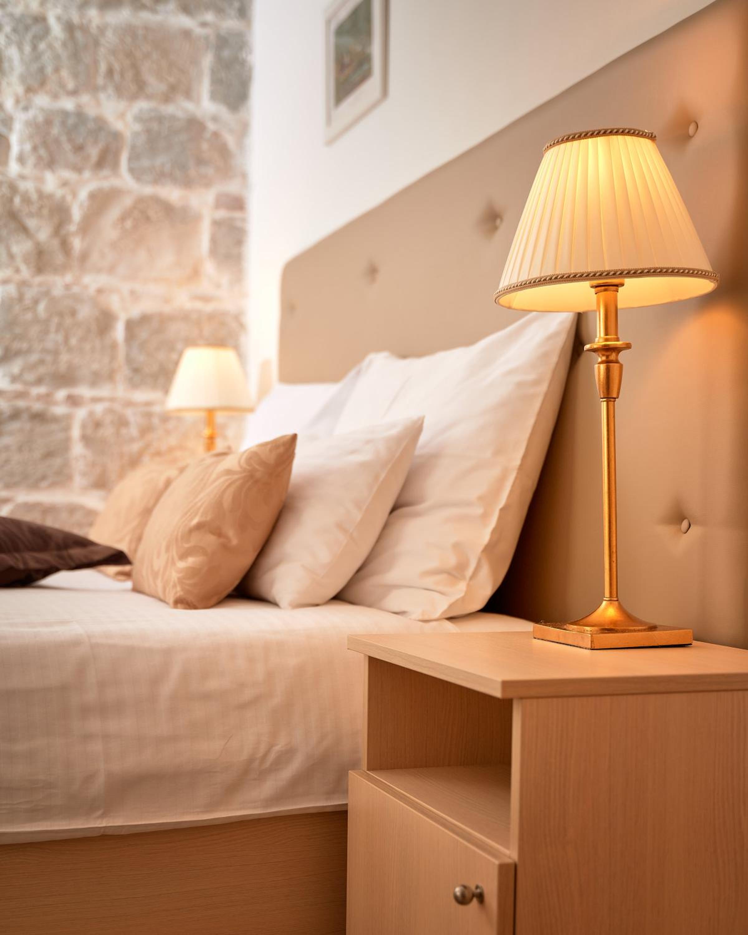 Lanterna Rooms