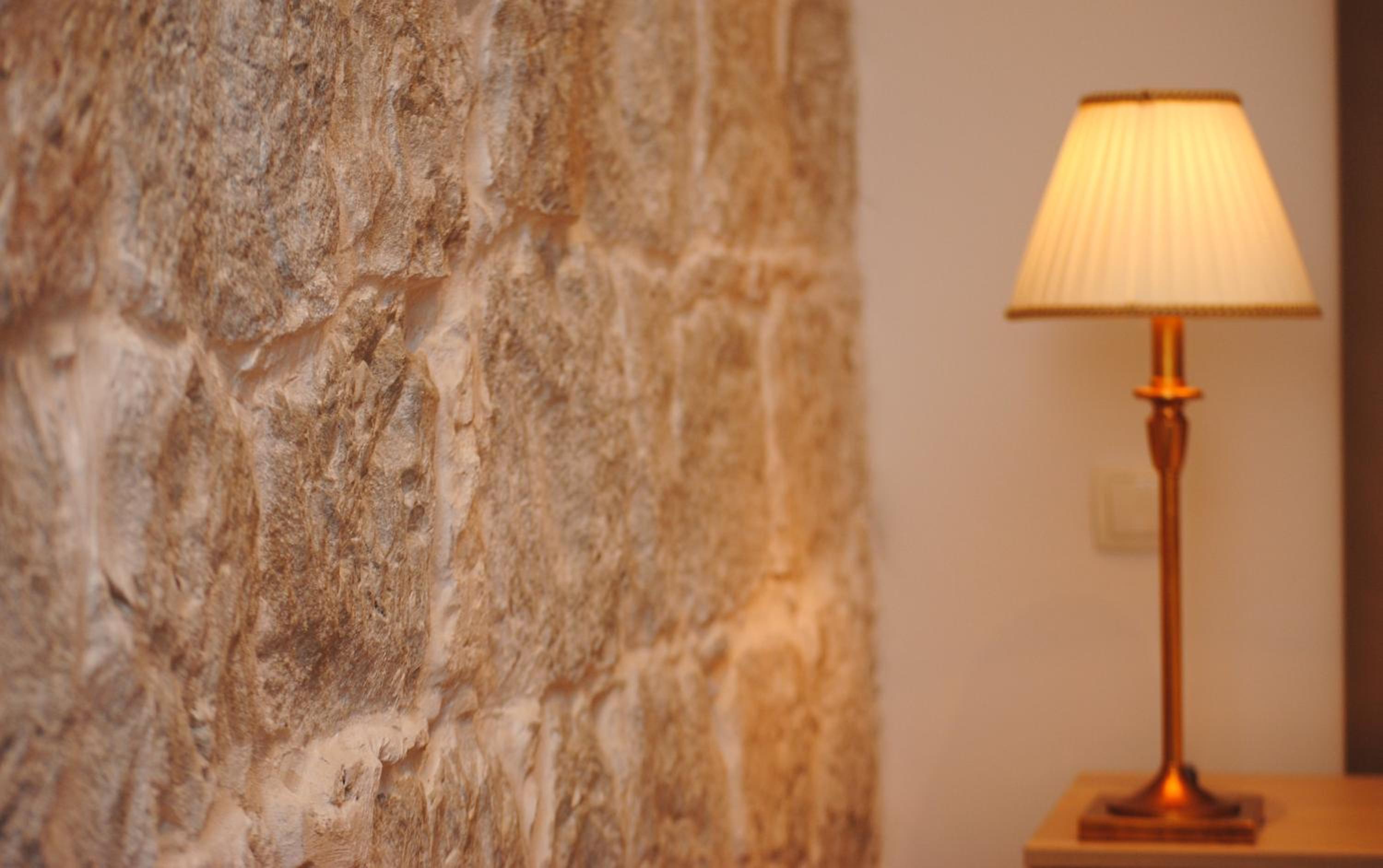 Lanterna Rooms