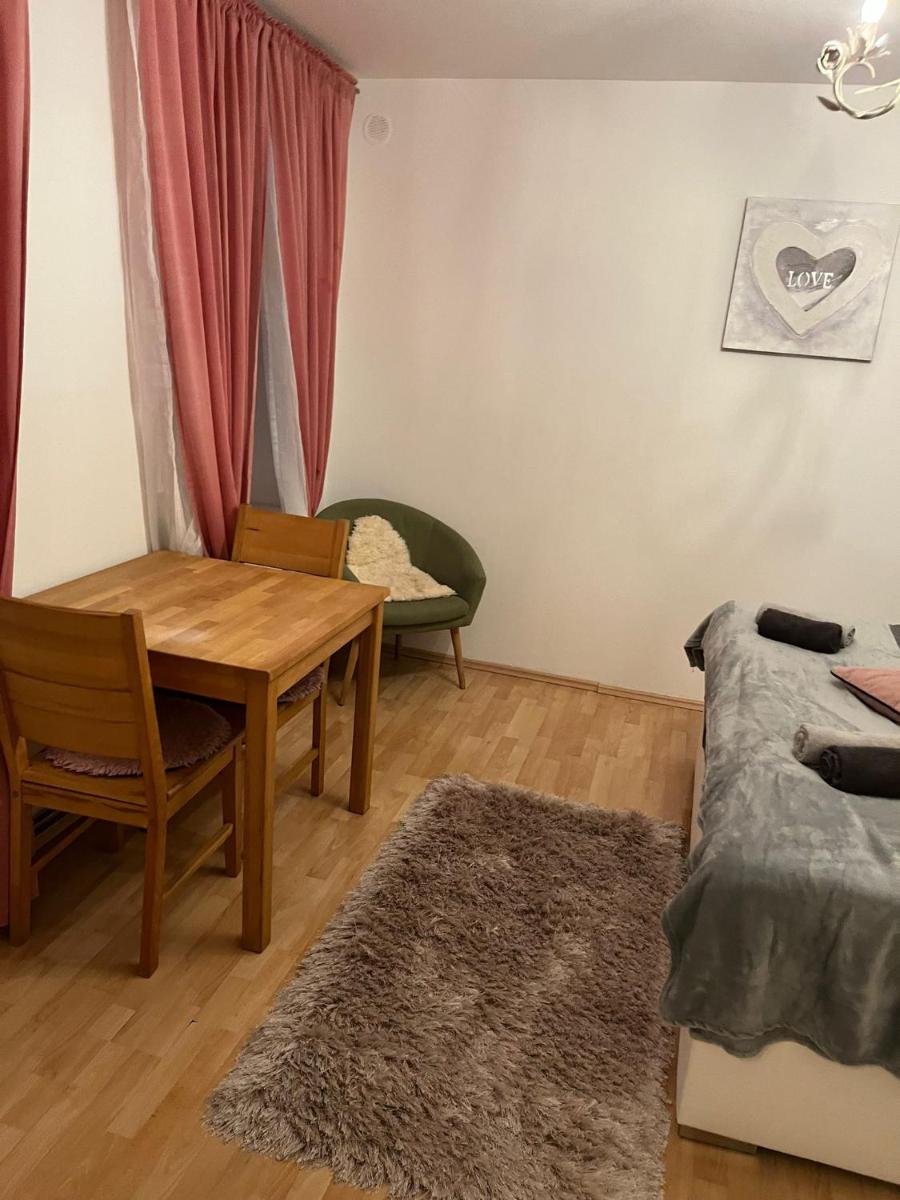 Holiday & Business Apartments 1150 Vienna