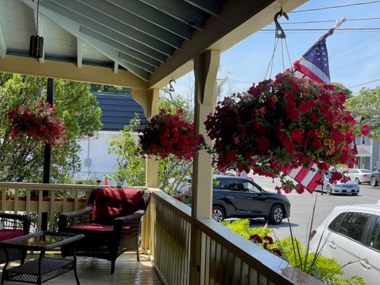 Central House Inn