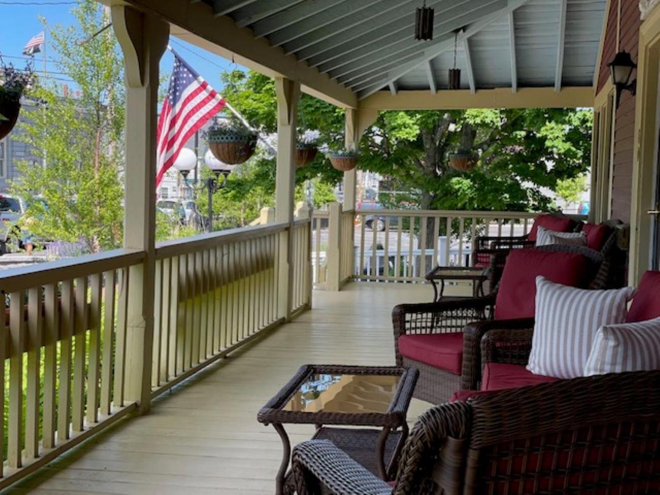Central House Inn