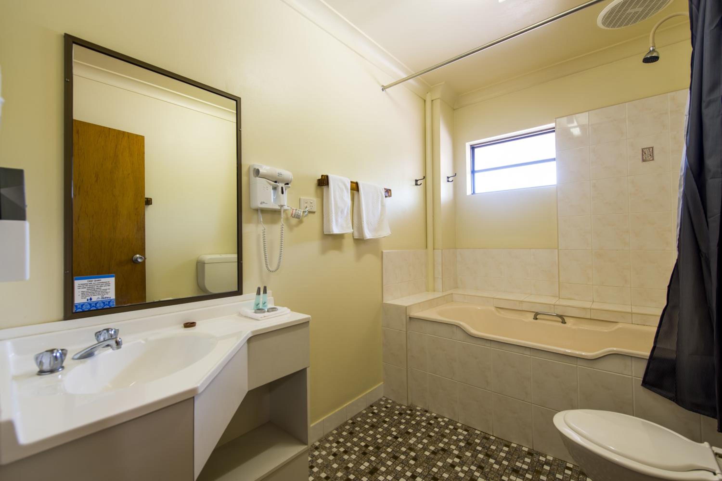 Abbey Motor Inn