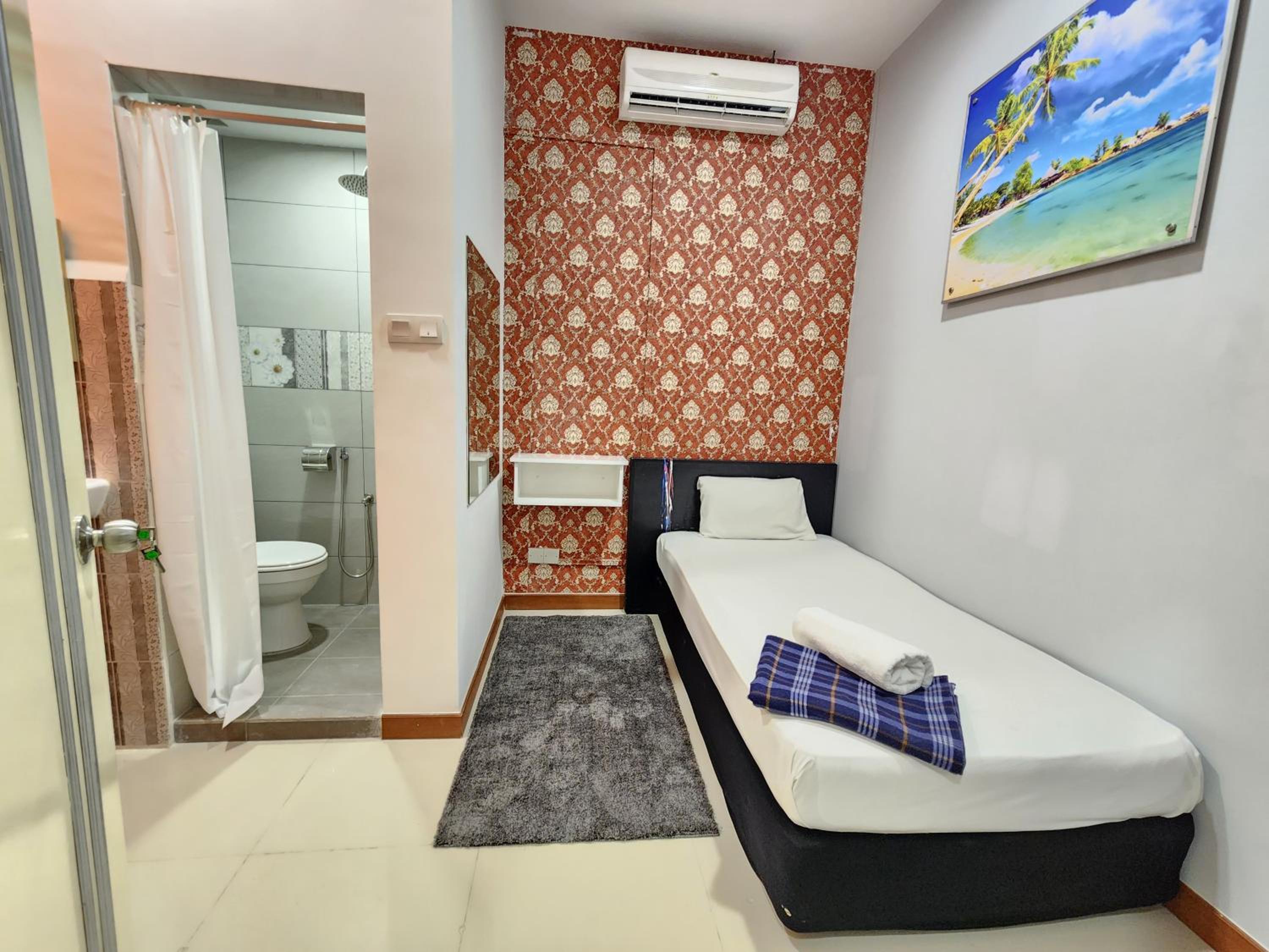 Holiday Hostel KLCC