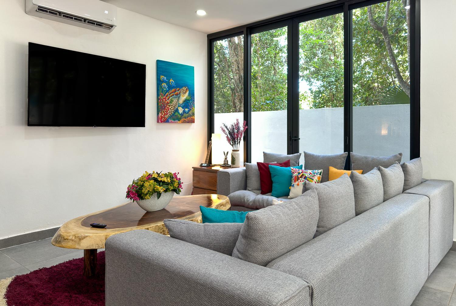 Casa Debra