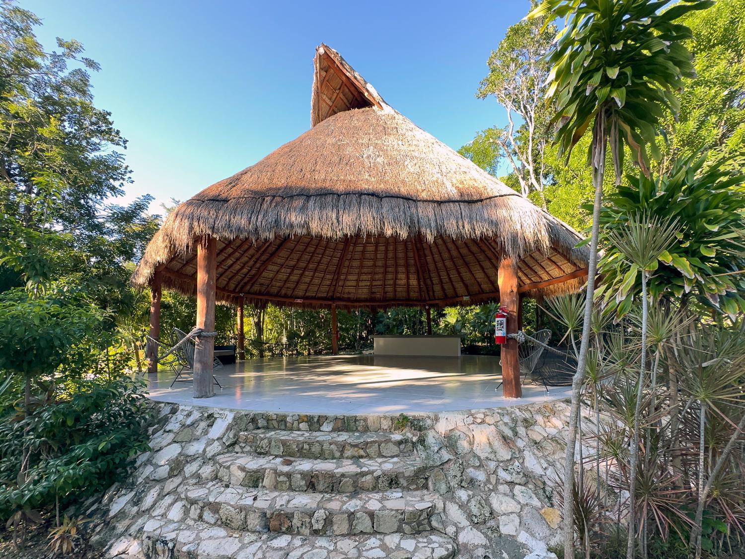 Casa Debra