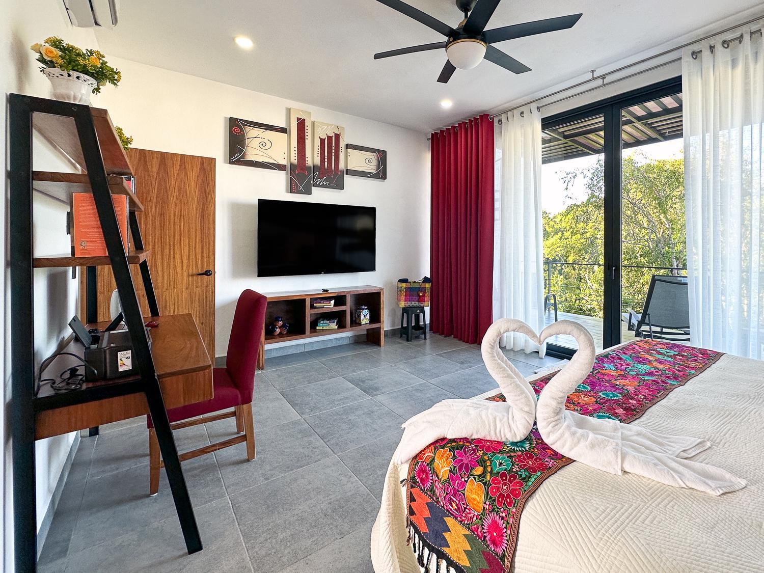 Casa Debra