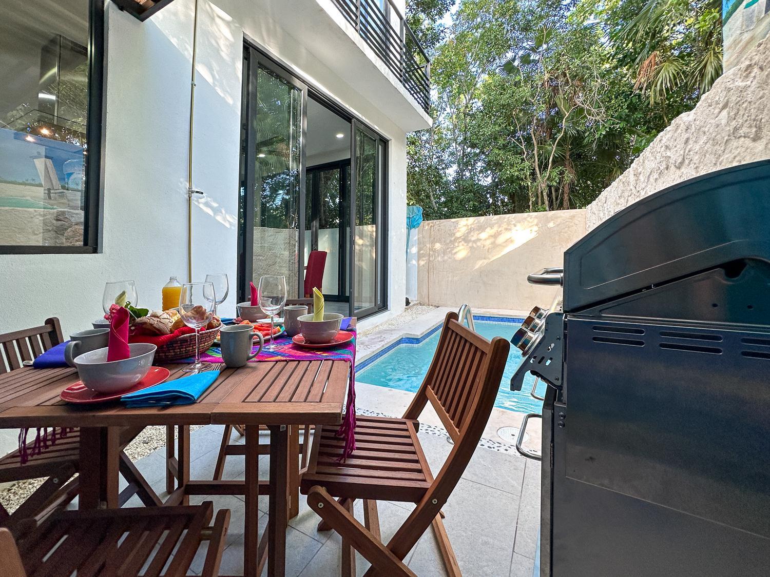 Casa Debra