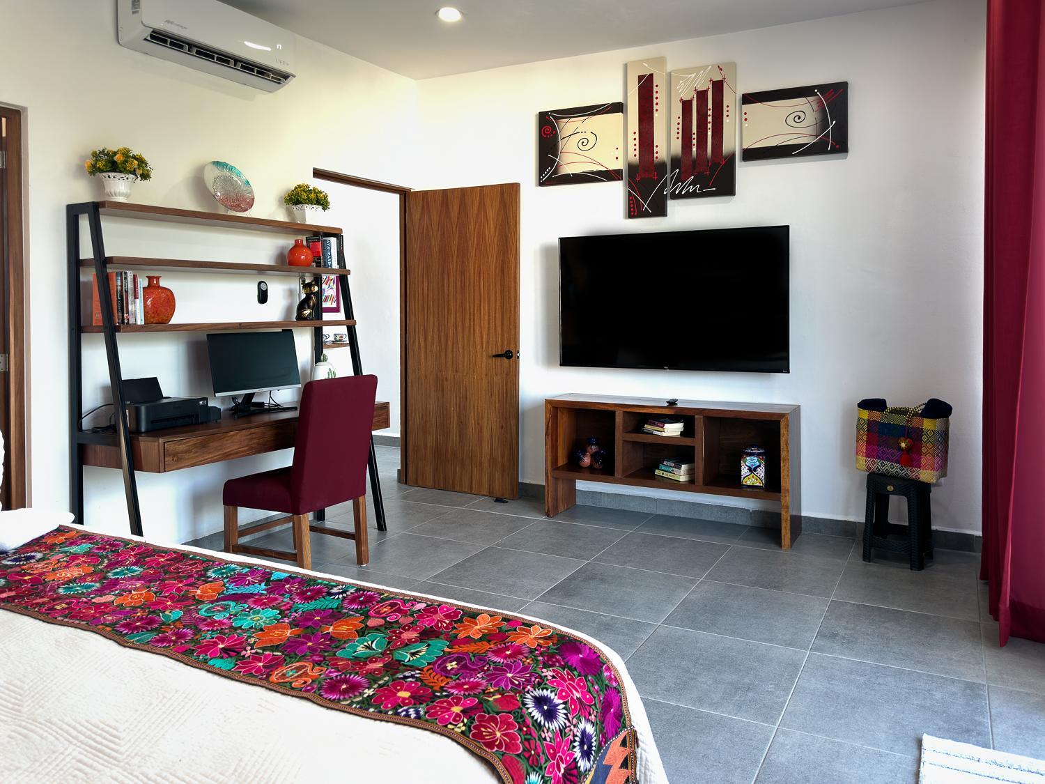 Casa Debra
