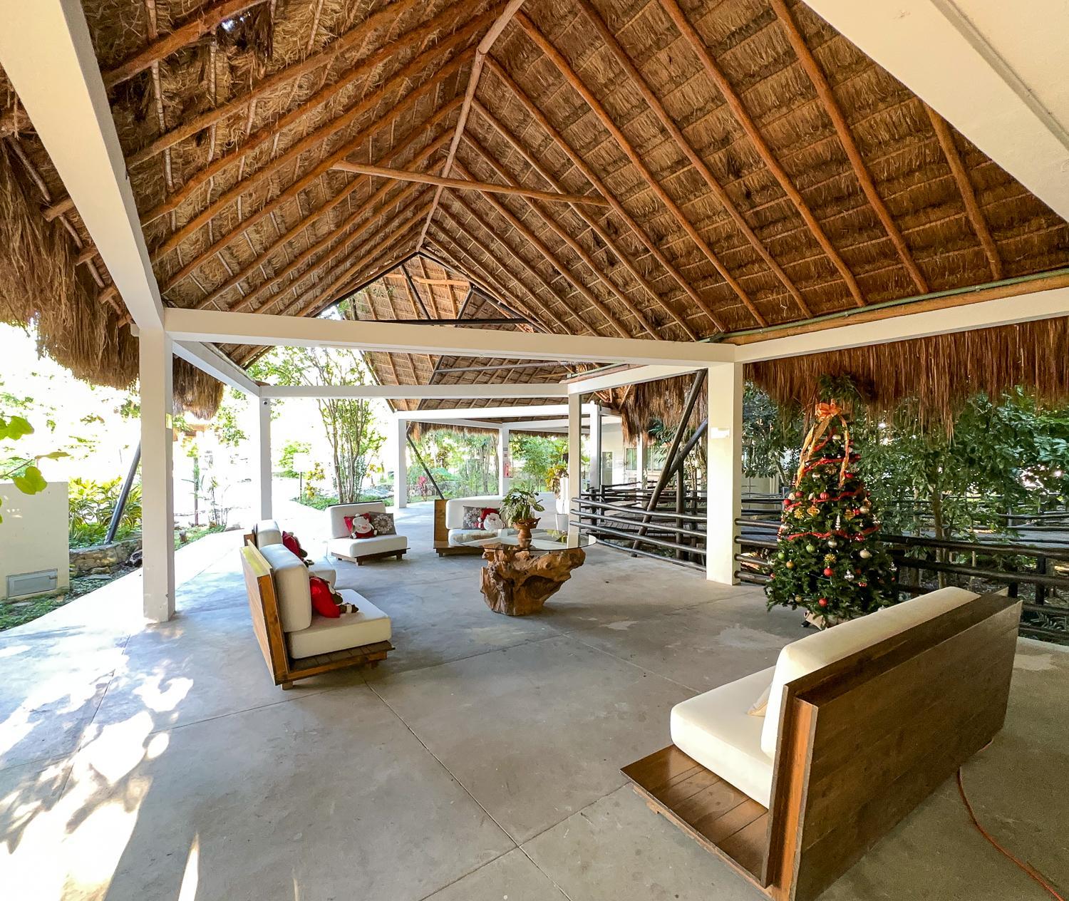 Casa Debra