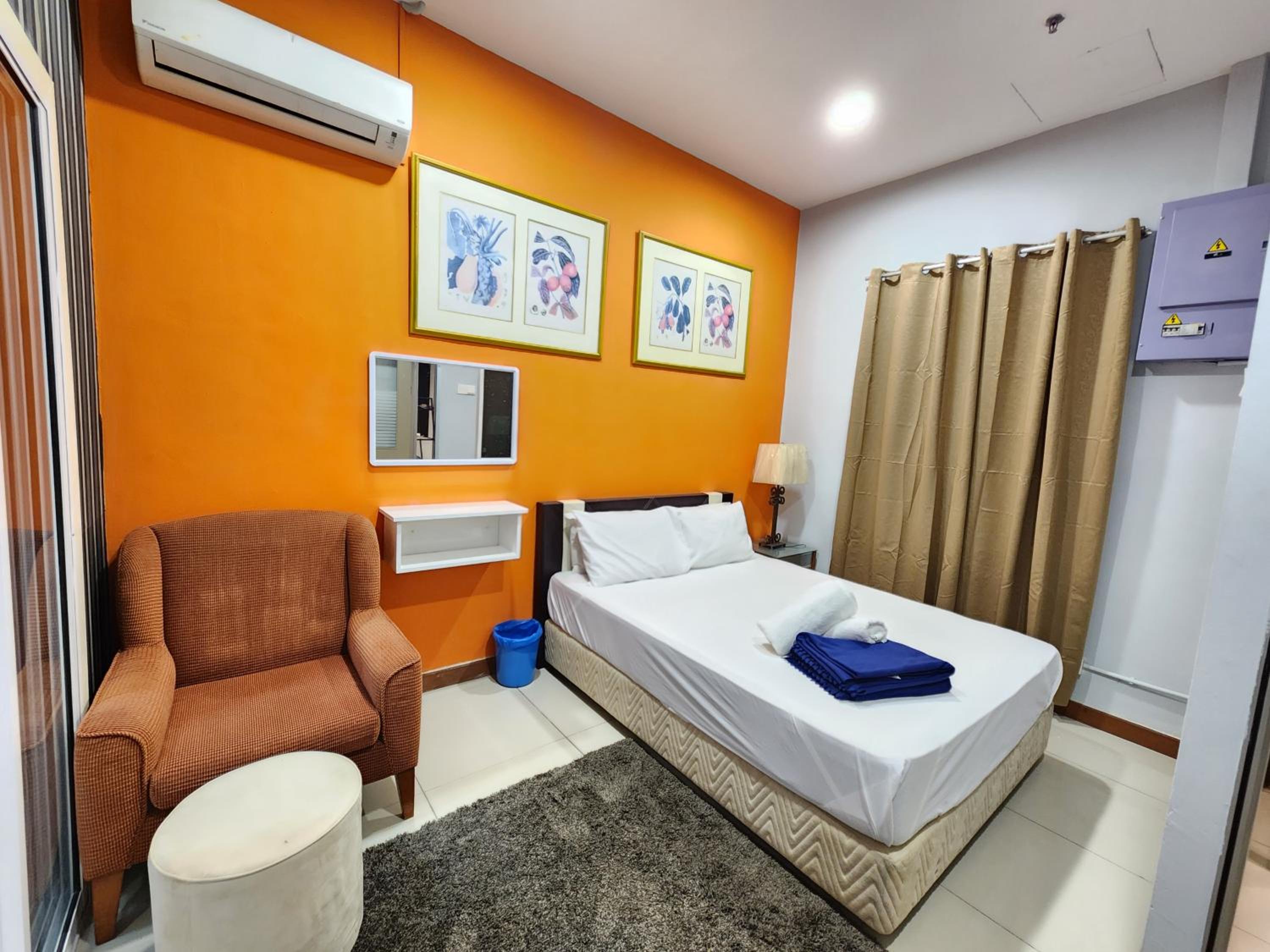 Holiday Hostel KLCC