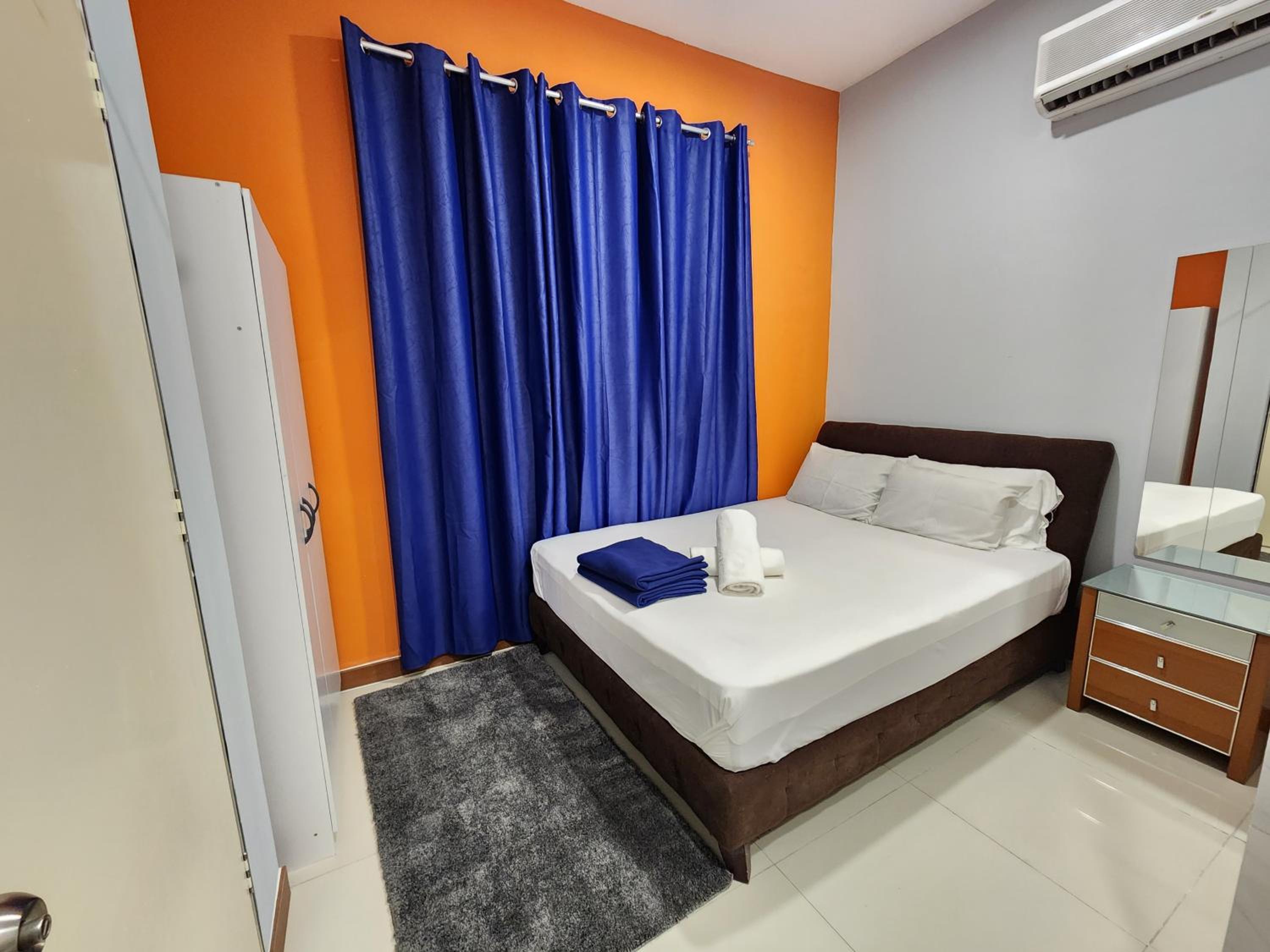 Holiday Hostel KLCC