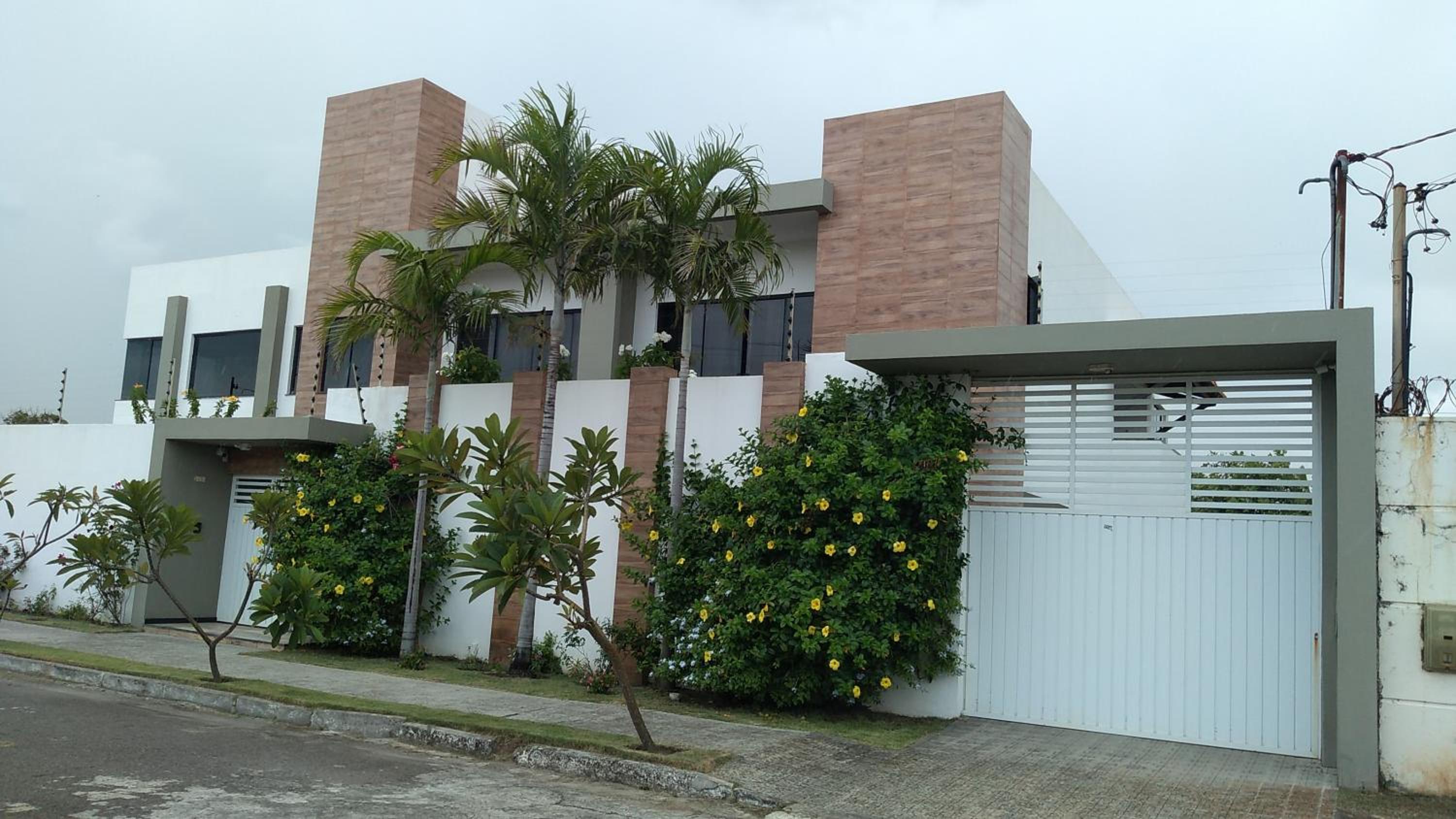 Casa Aruana