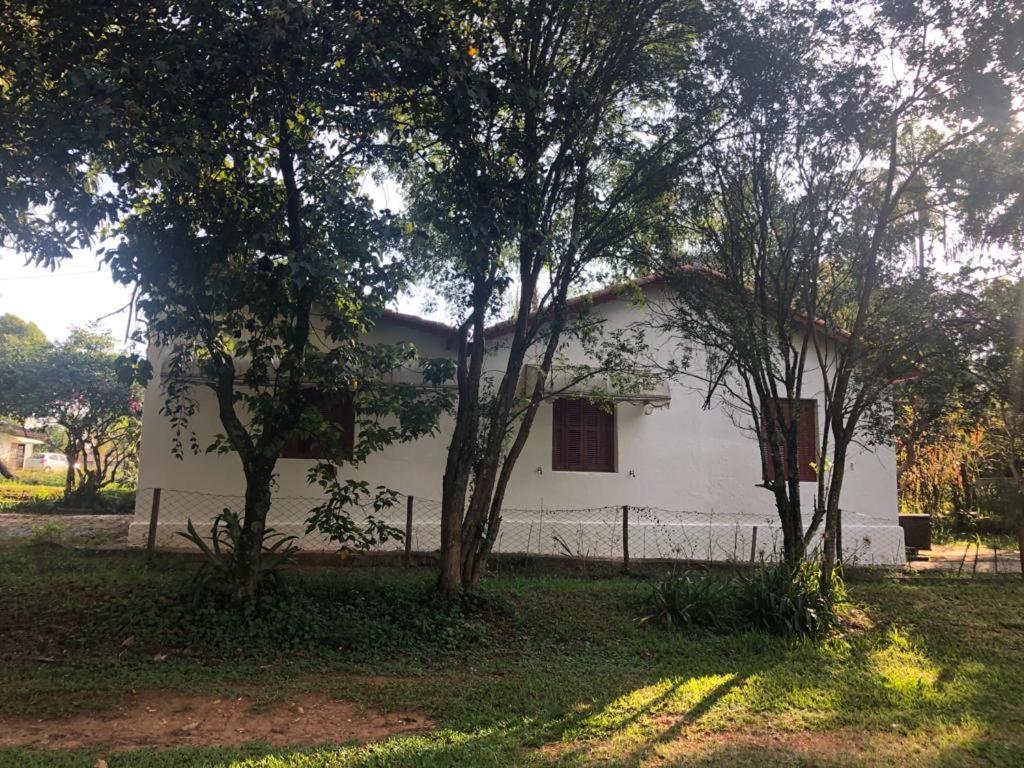 Casa na Serra - em meio à um bosque c Ofurô aquecido