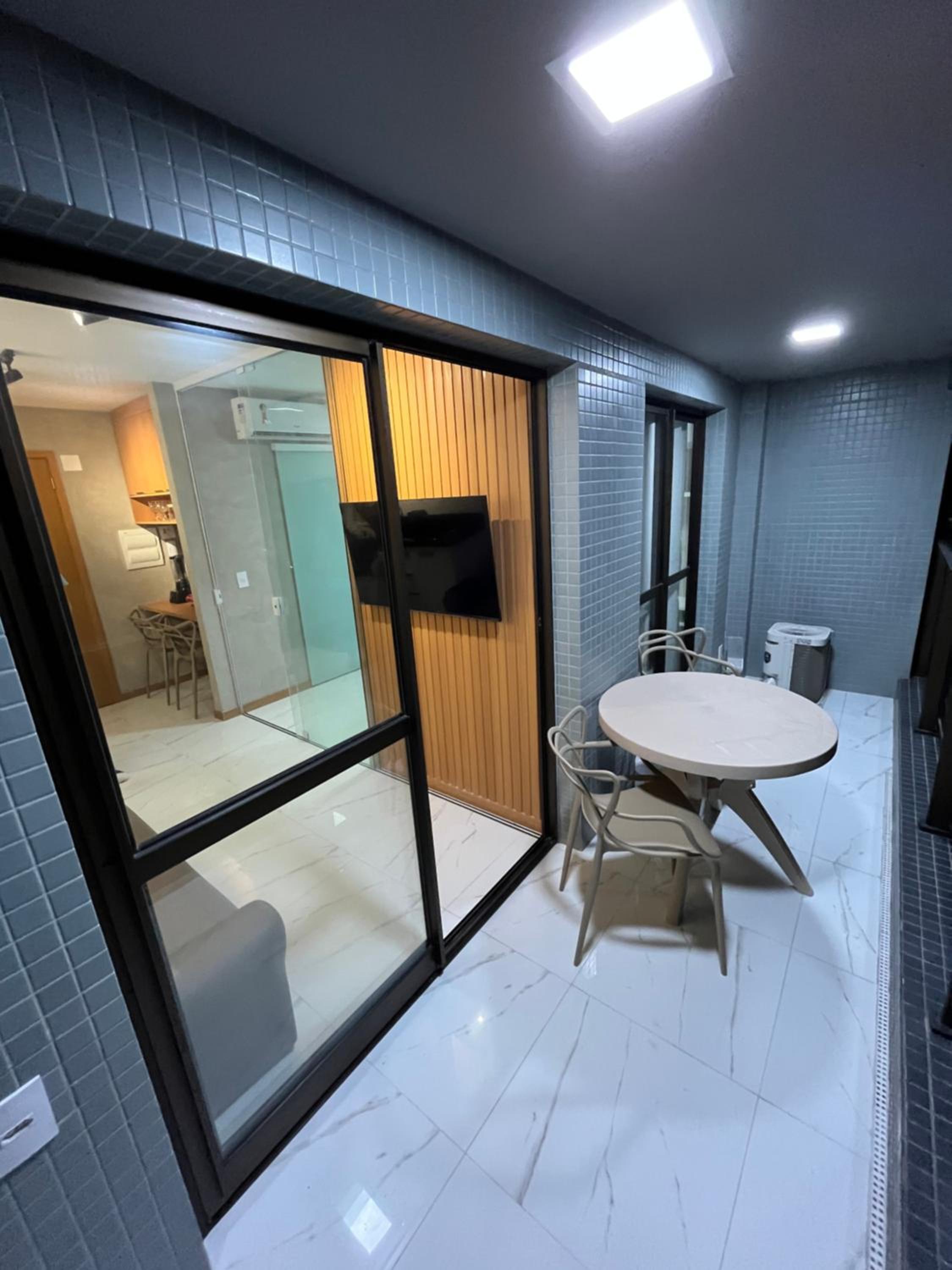 Apartamento Luxuoso a poucos metros da praia