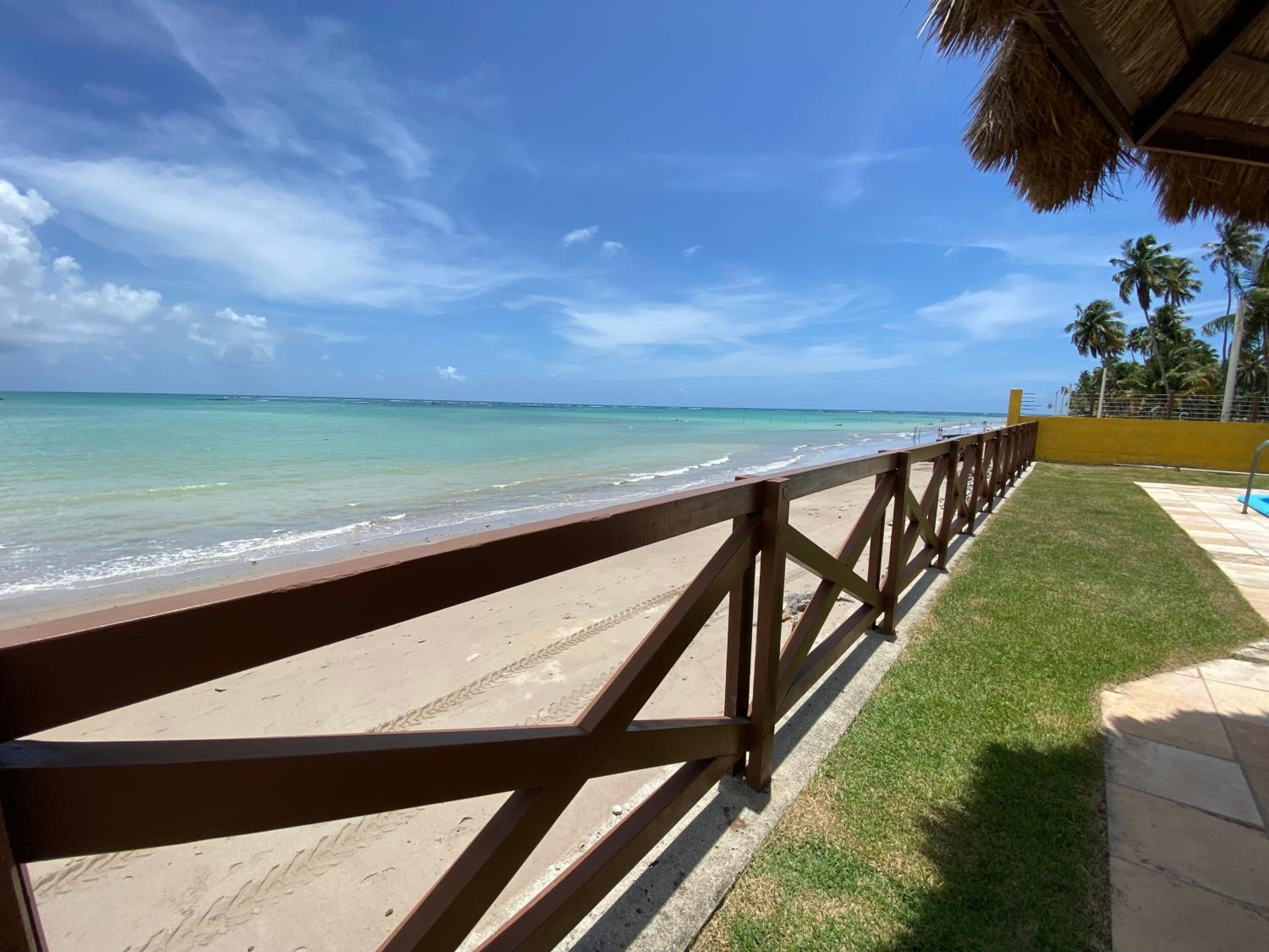 Casa à Beira Mar, piscina e 4 suítes na praia de Ipioca-Maceió-AL - Vila Ipioca