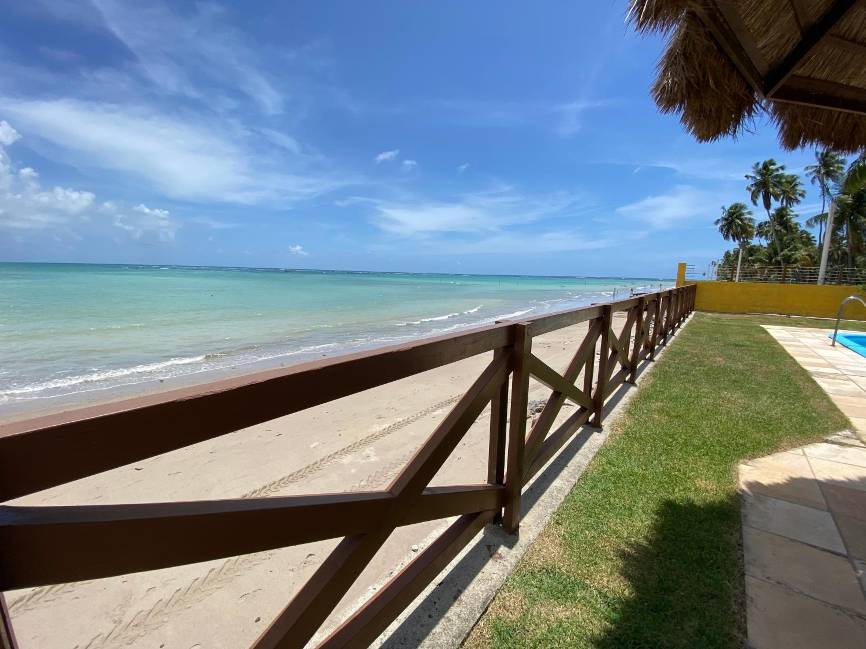 Casa à Beira Mar, piscina e 4 suítes na praia de Ipioca-Maceió-AL - Vila Ipioca