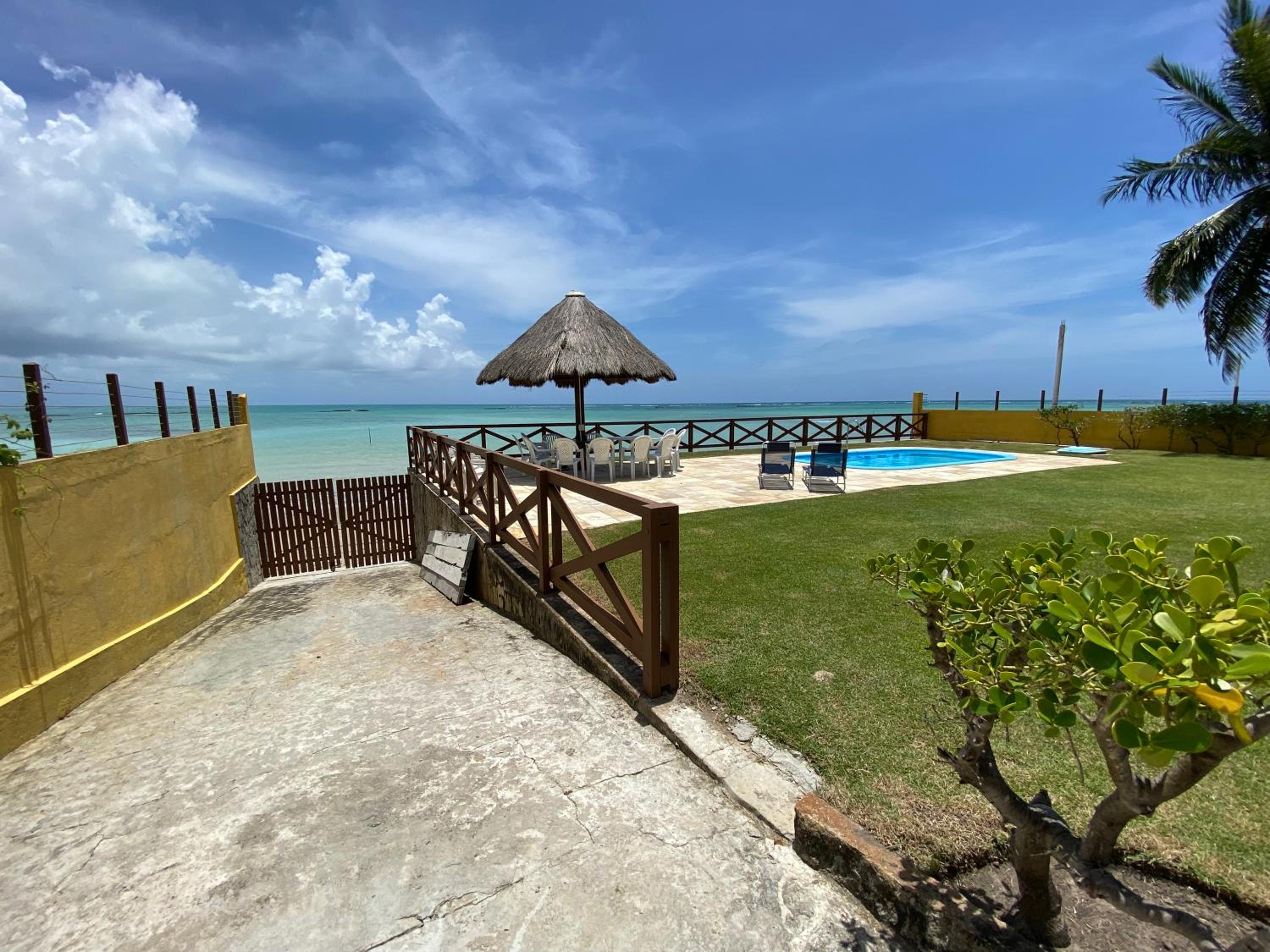Casa à Beira Mar, piscina e 4 suítes na praia de Ipioca-Maceió-AL - Vila Ipioca