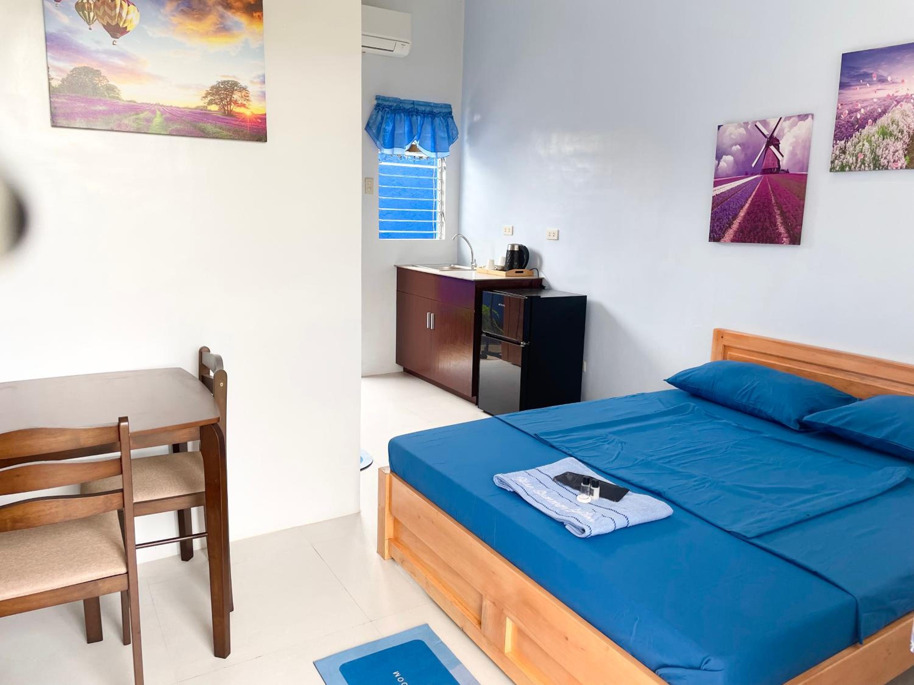 Blue Summer Suites & Restaurant - Image 2