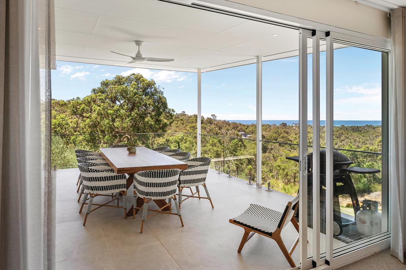 Stunning coastal home 5 bed amazing ocean views