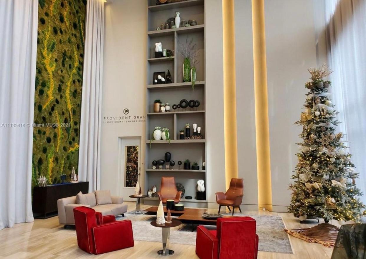 5350 Park inn Suite