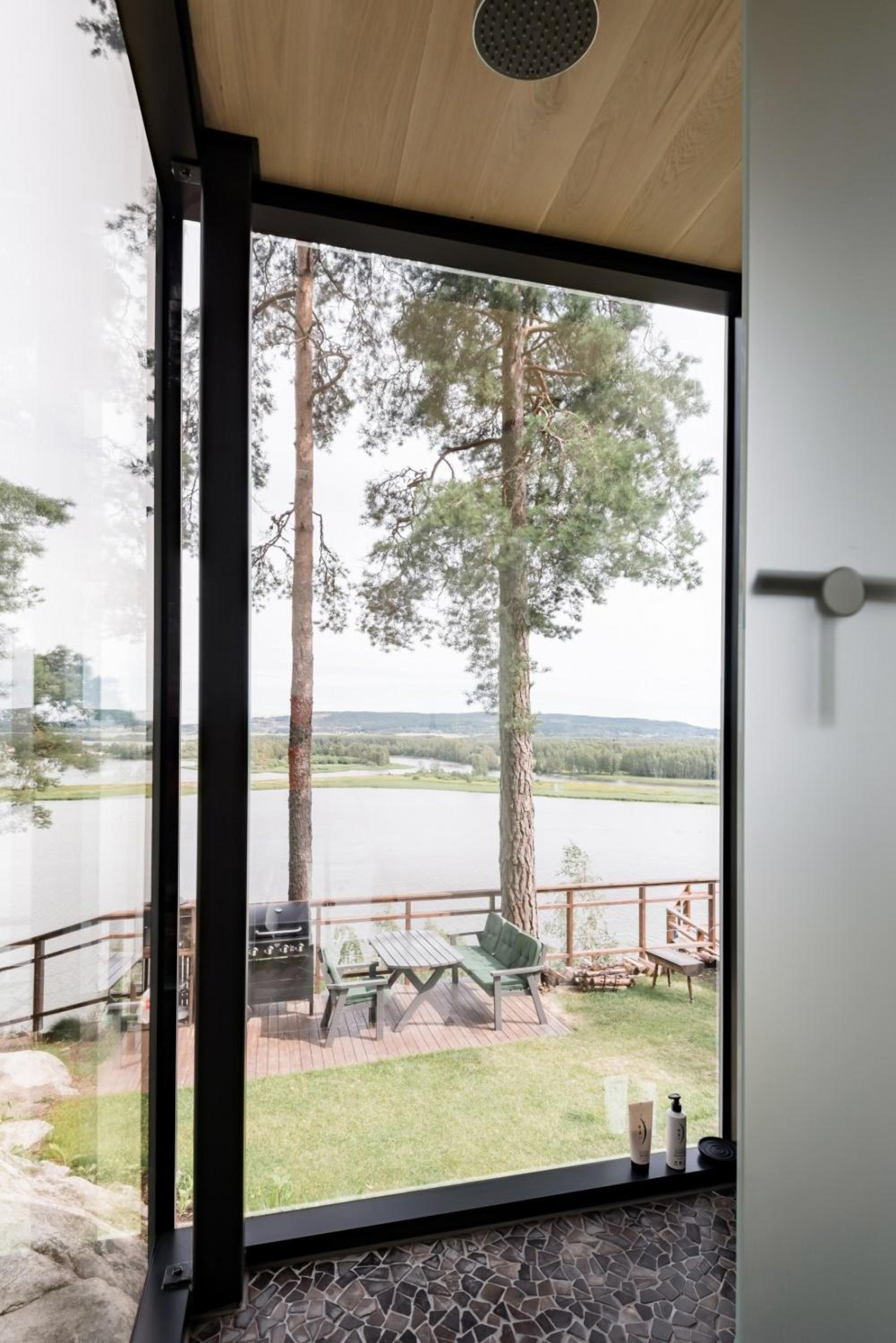 The WonderInn Mirrored Glass Cabin - Wonderinn Delta, photo 33