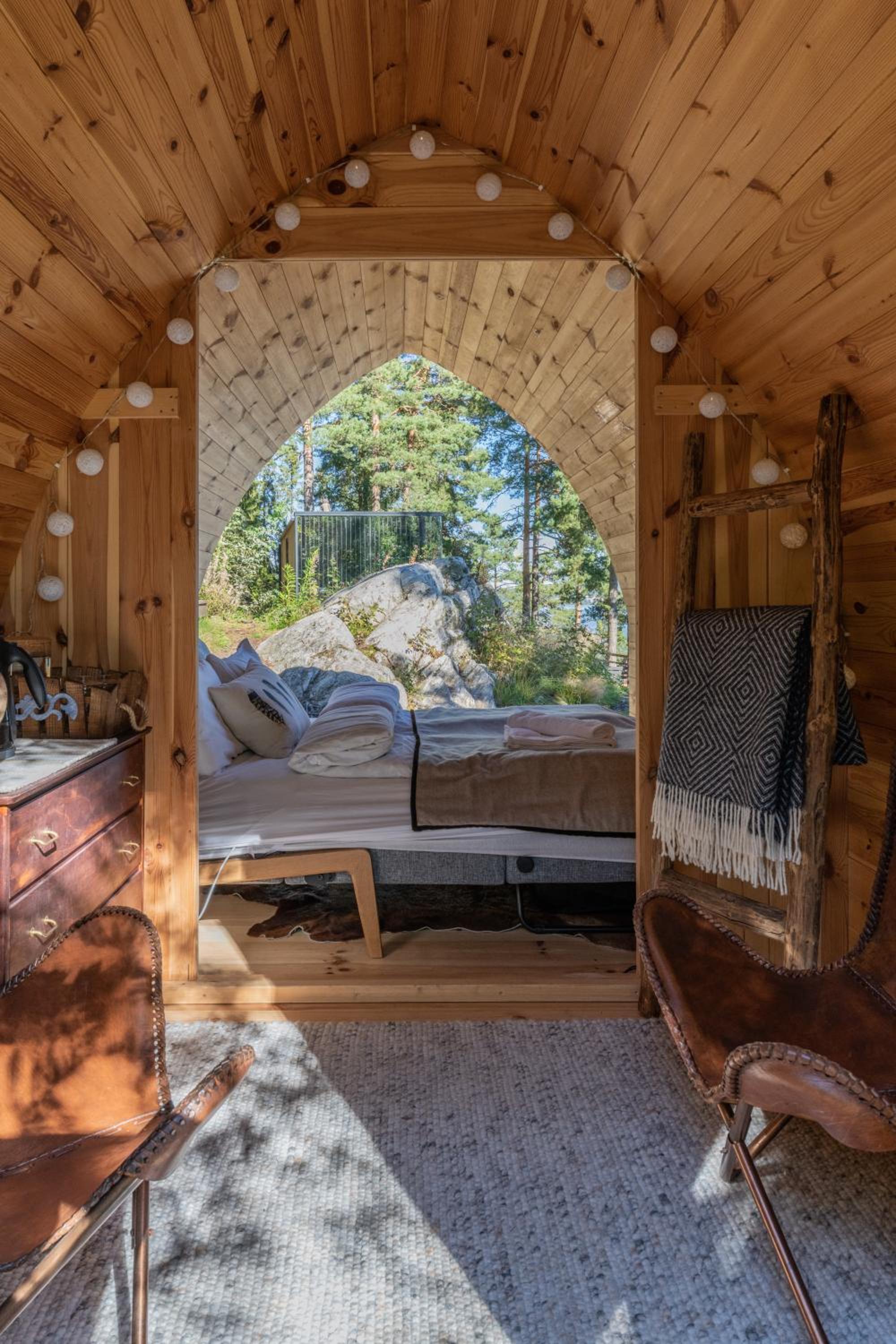 The WonderInn Mirrored Glass Cabin - Wonderinn Delta, photo 26