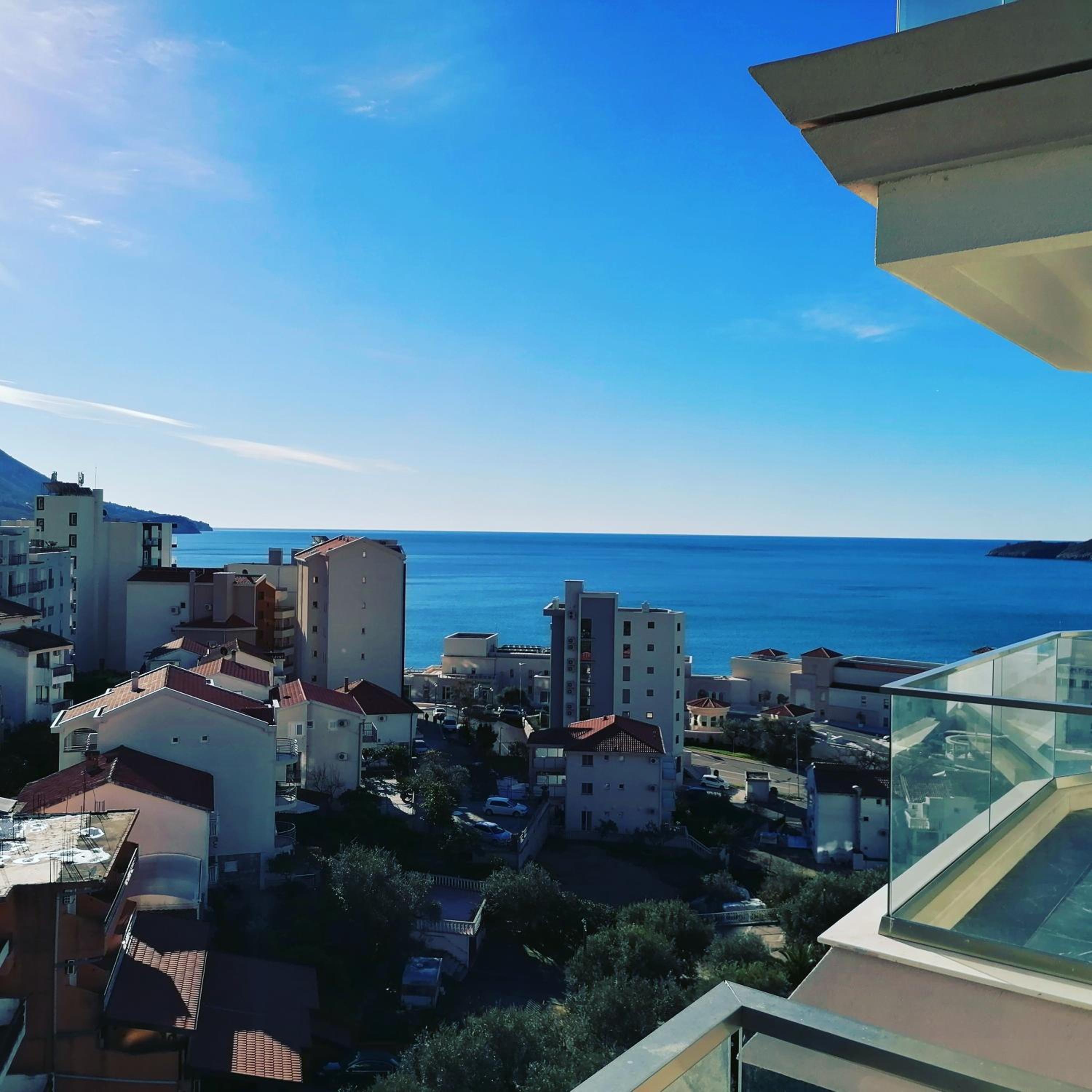 Hotel Sunrise Apartment Leni Budva - Image 1