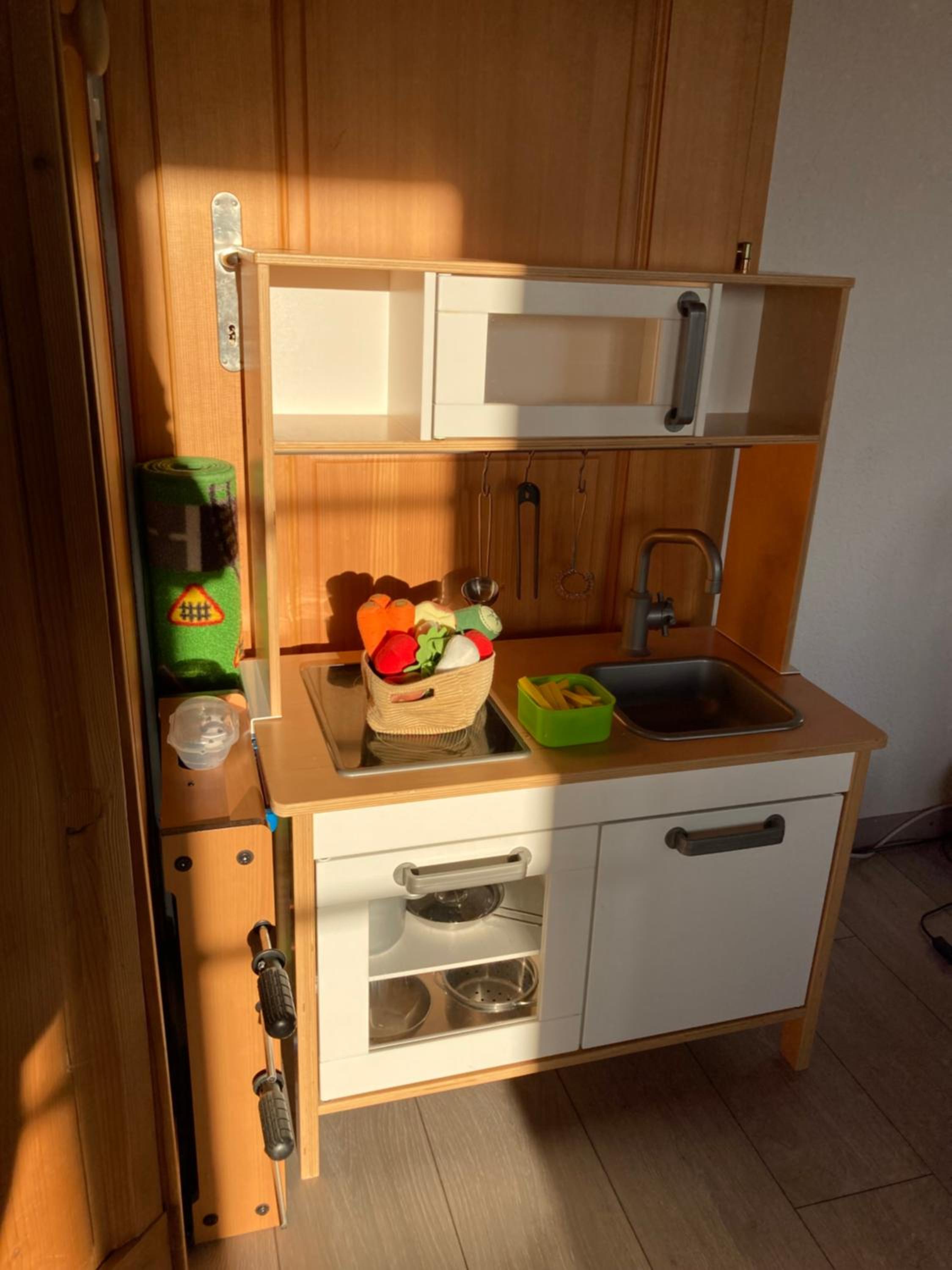 Appartement mit Alpensicht, beheiztem Pool, Garten