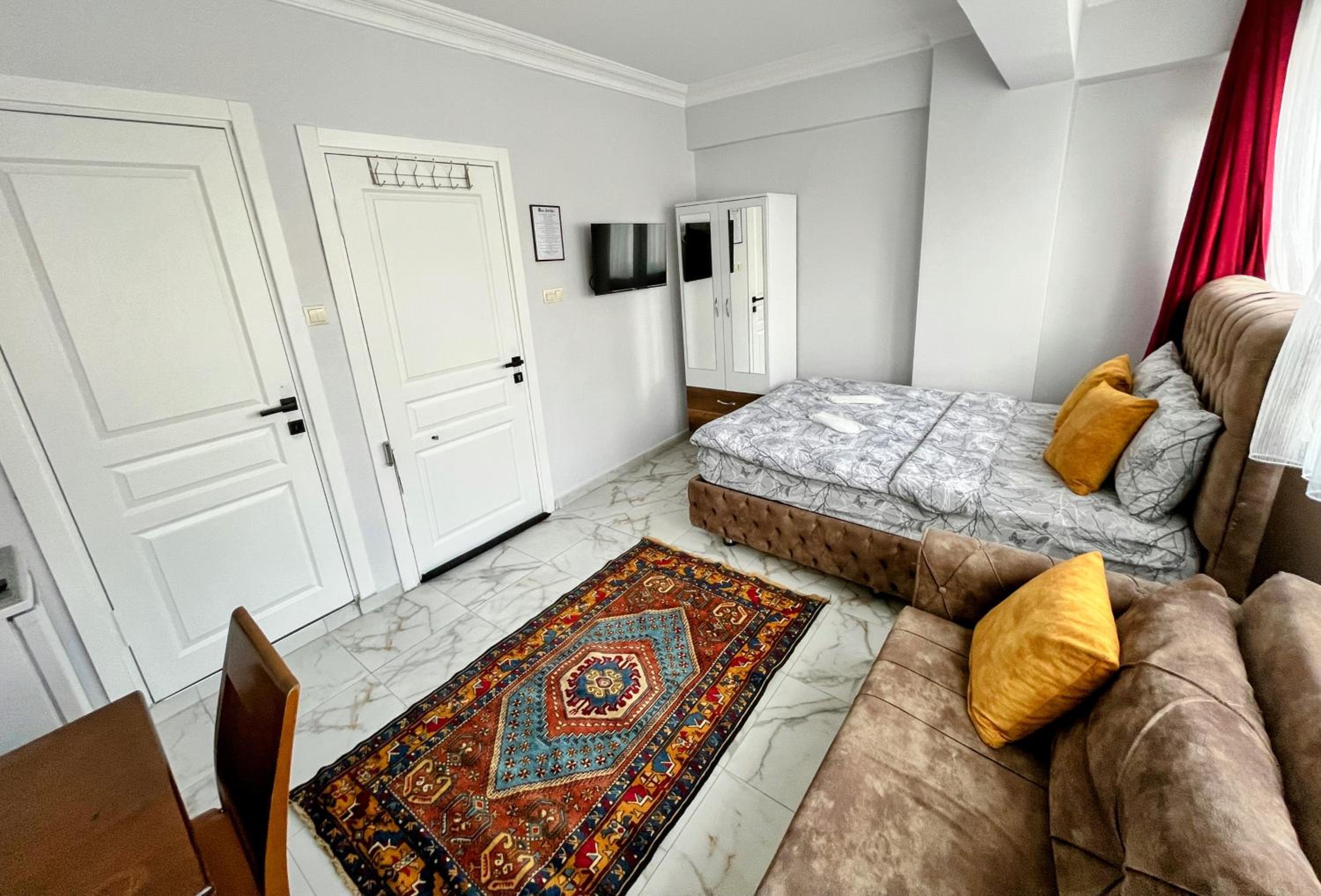 Pembe Otel - Image 18