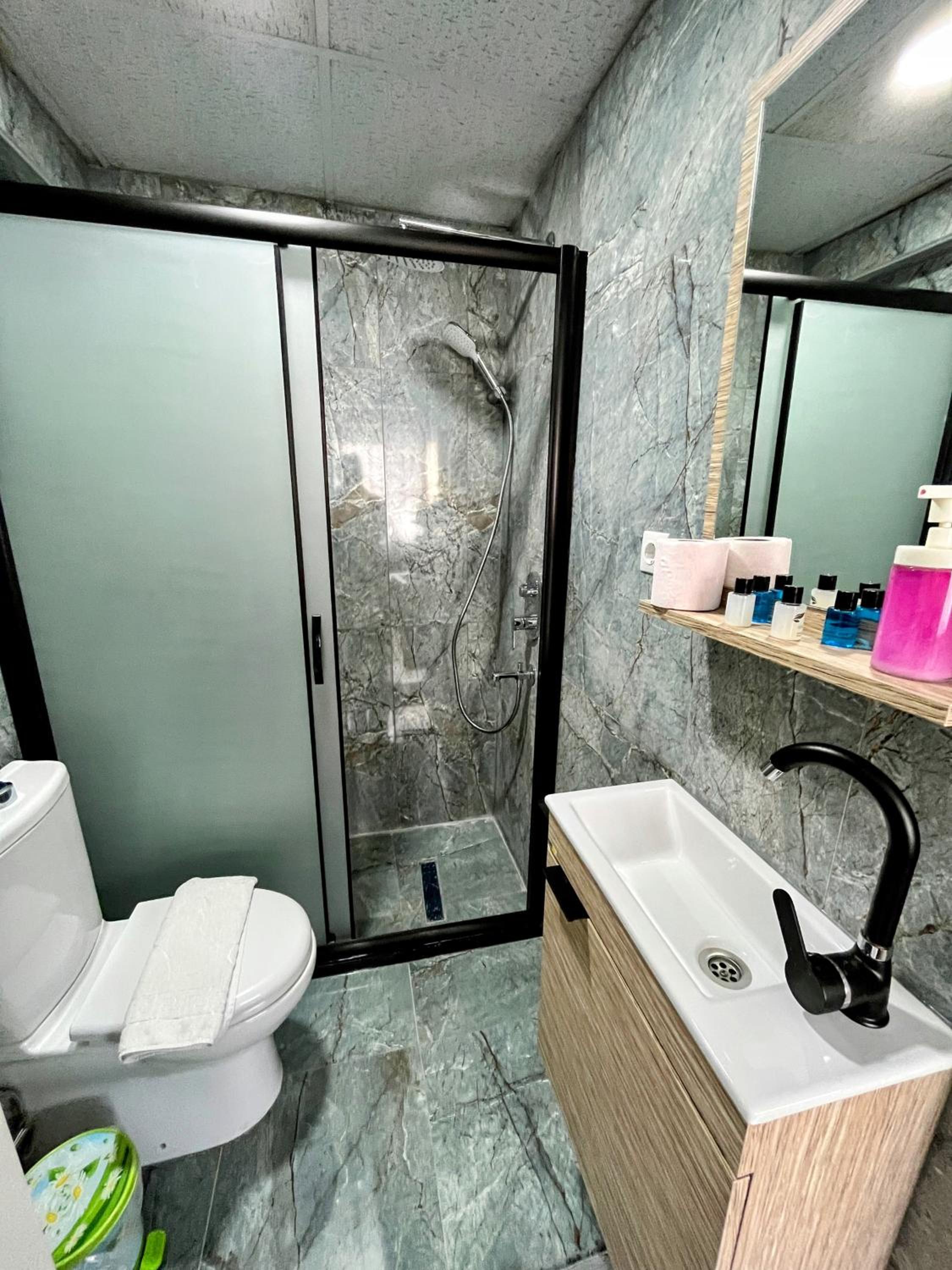 Pembe Otel - Image 30