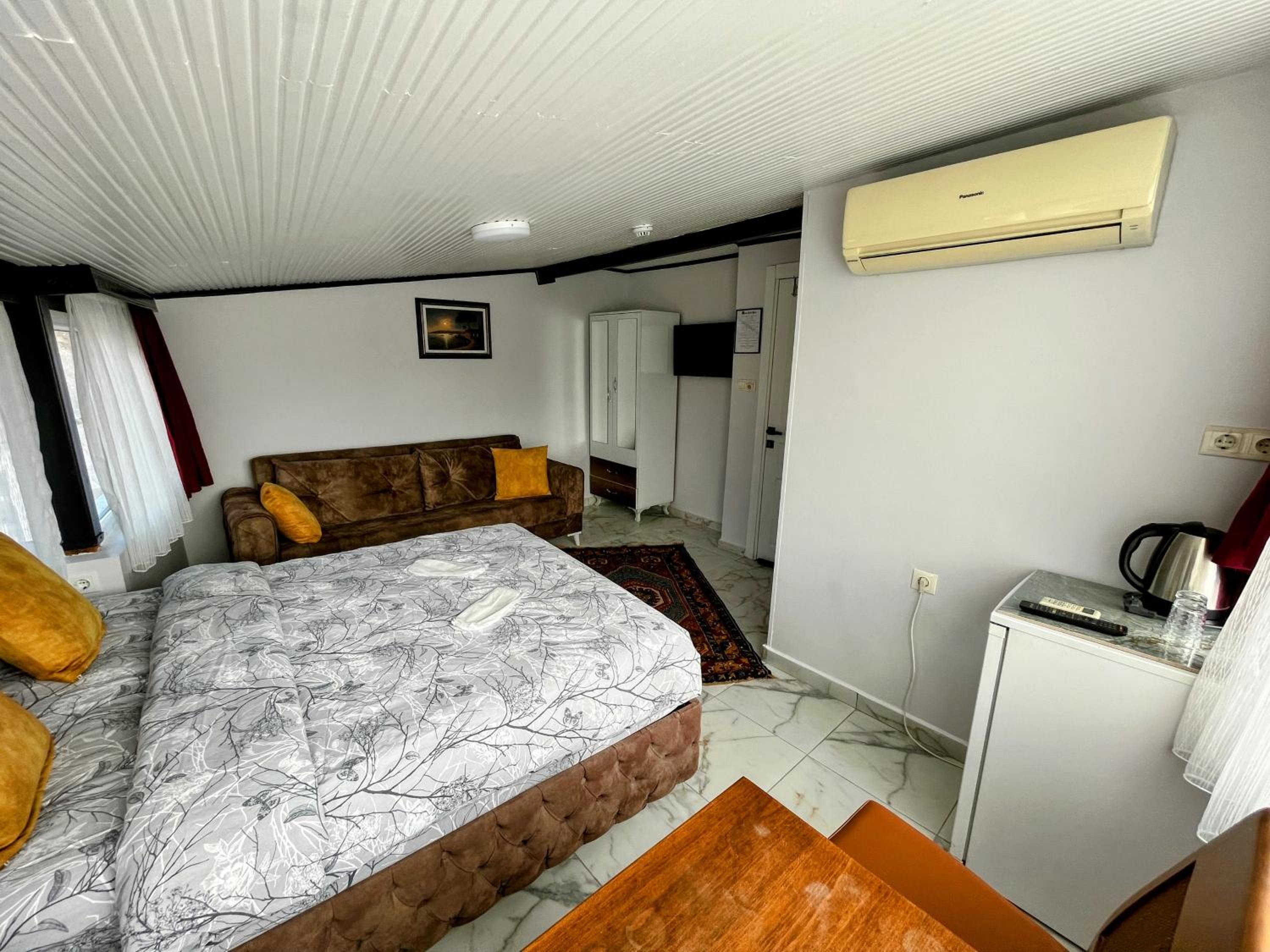 Pembe Otel - Image 13