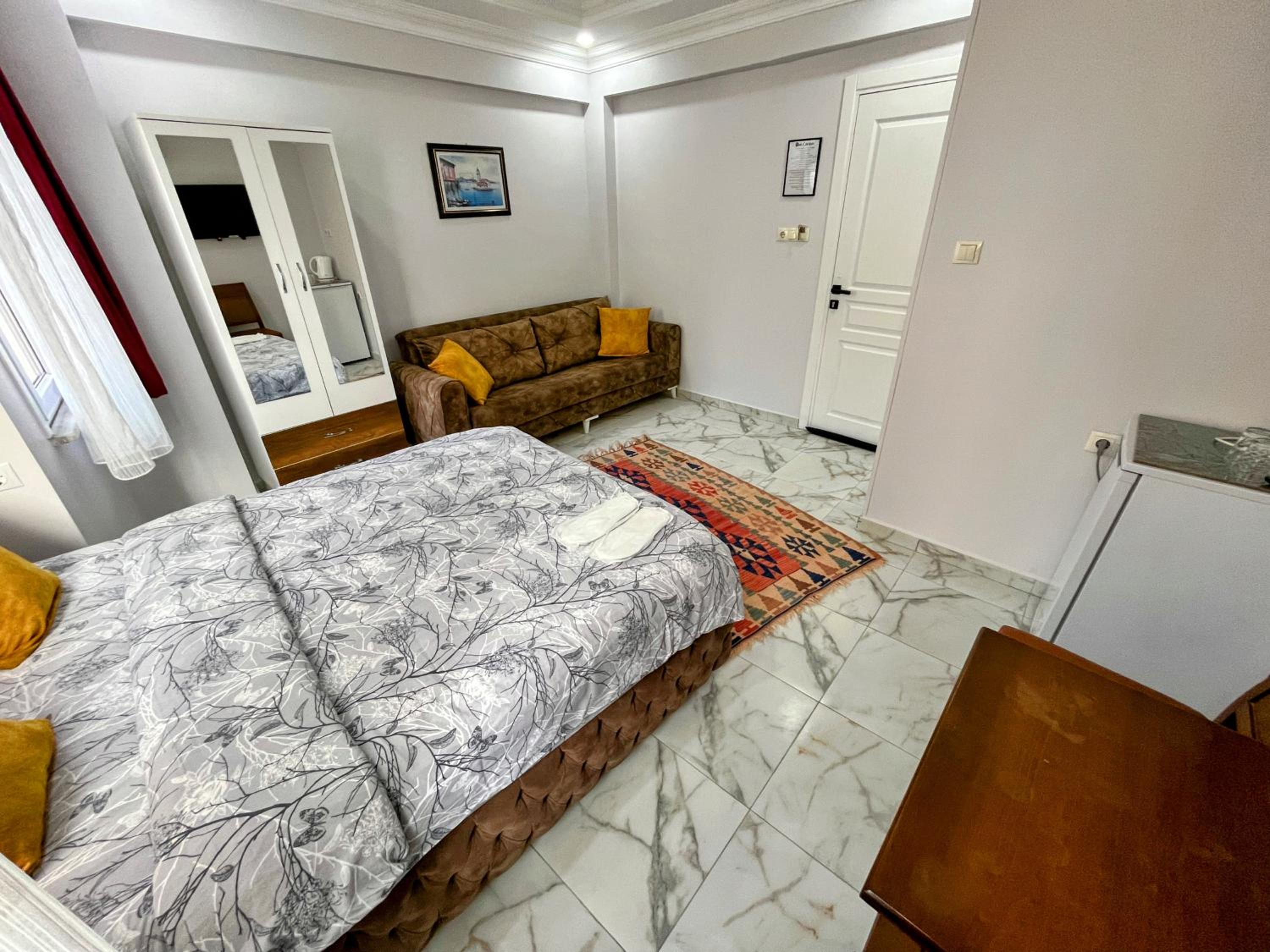 Pembe Otel - Image 10