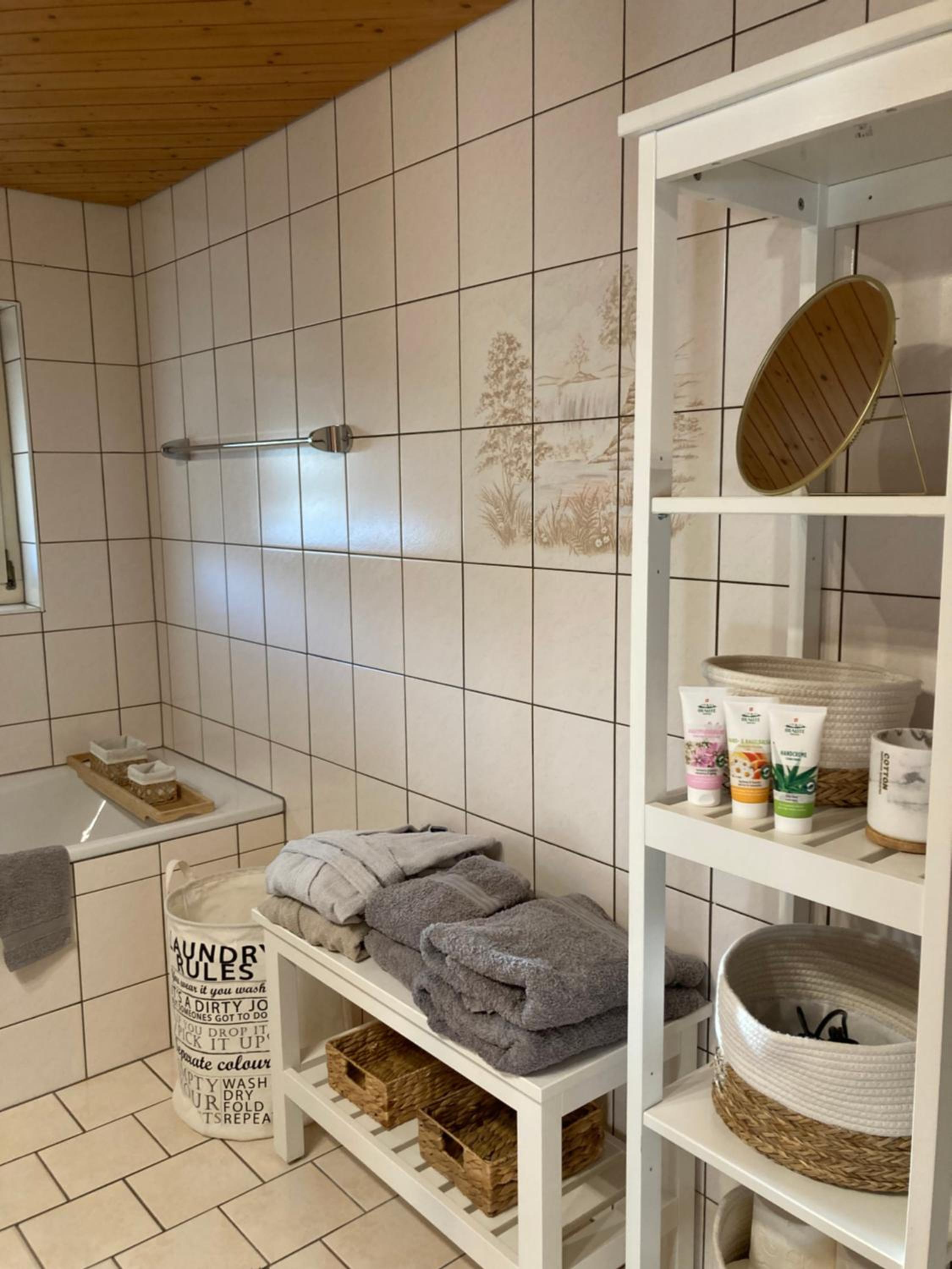 Appartement mit Alpensicht, beheiztem Pool, Garten