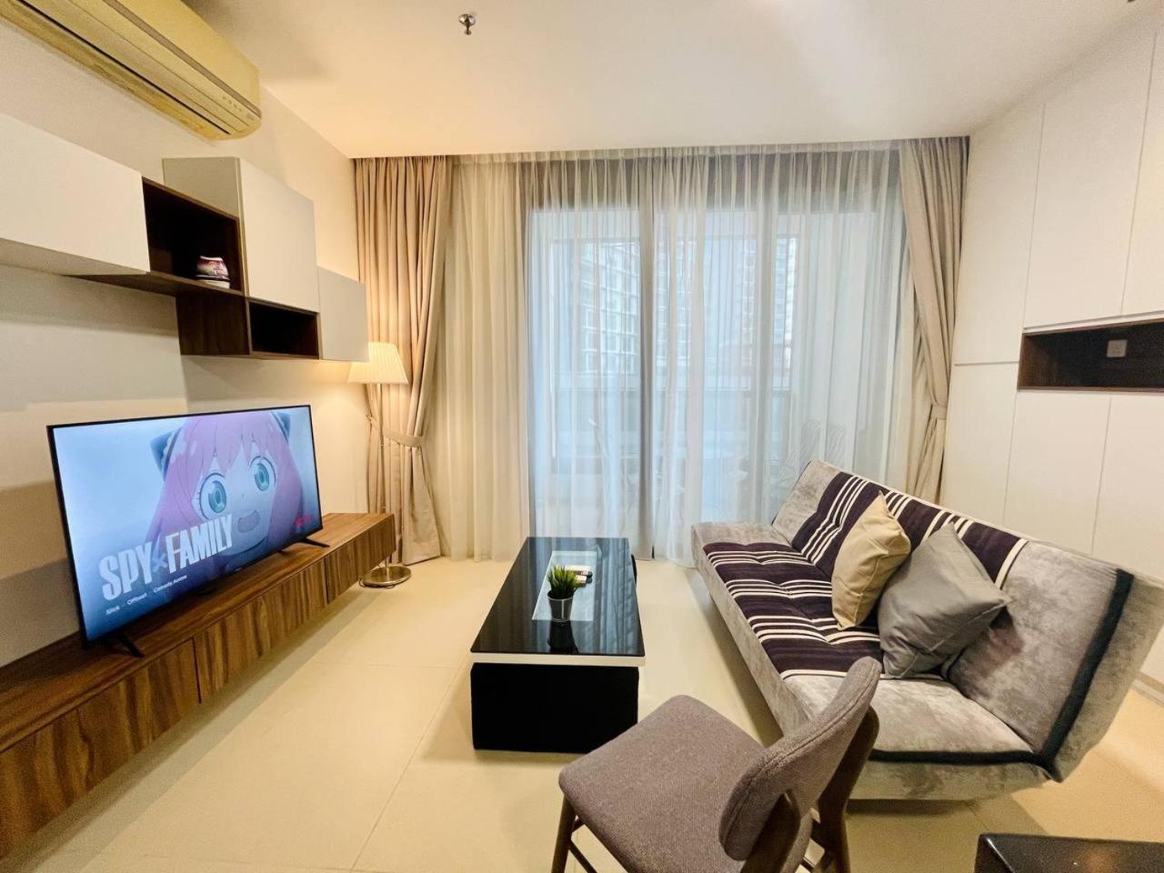 Arcoris Mont Kiara 1 - 5 pax