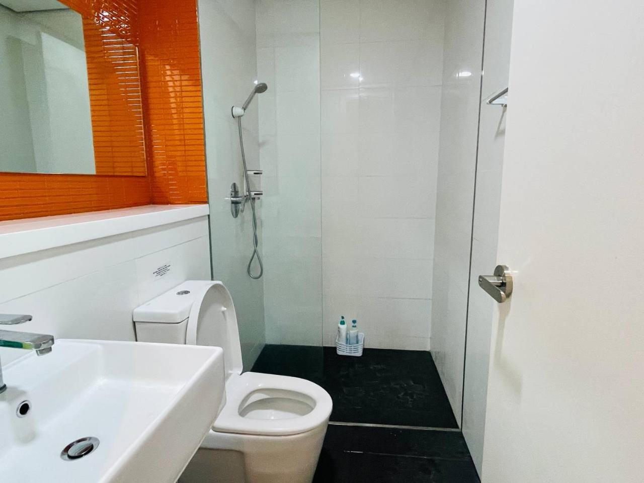 Arcoris Mont Kiara 1 - 5 pax