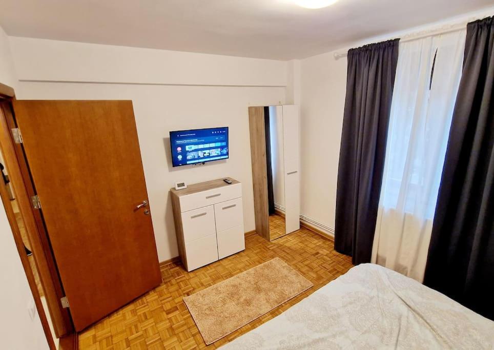 Belle Apartments - Bratianu view 5