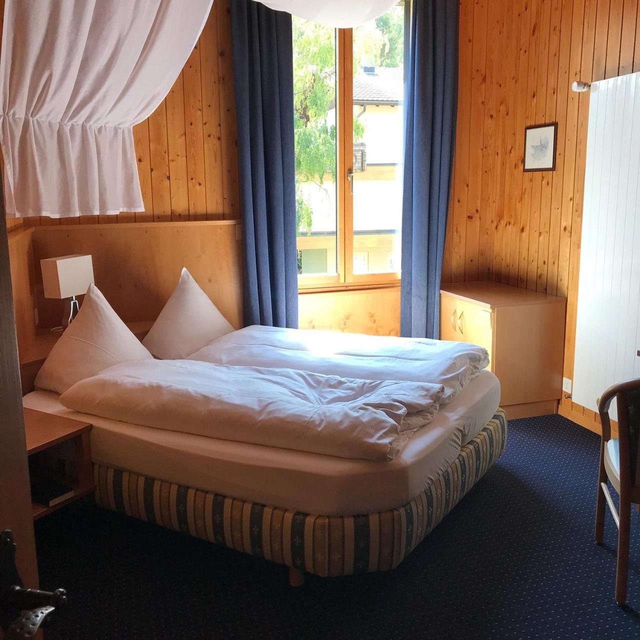 Komplettes Hotel mit 10 Zimmern